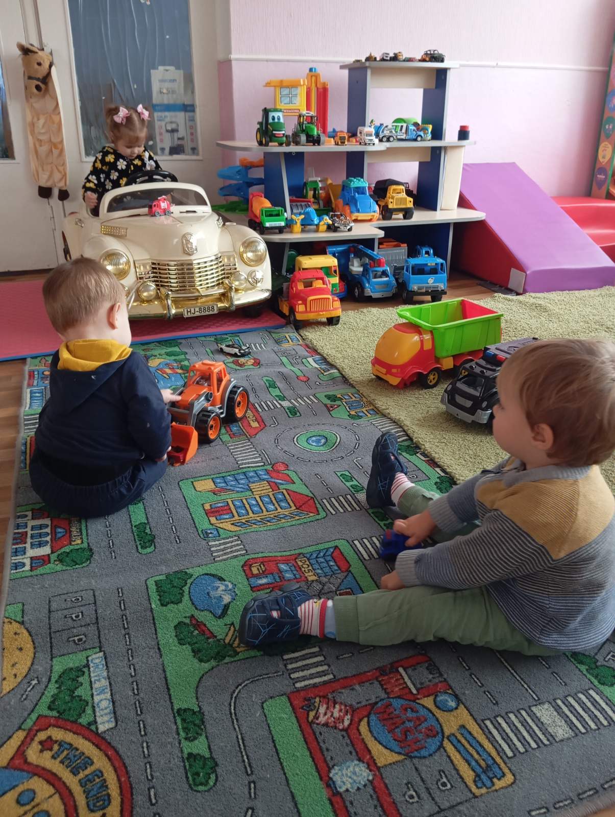 Фото без опису