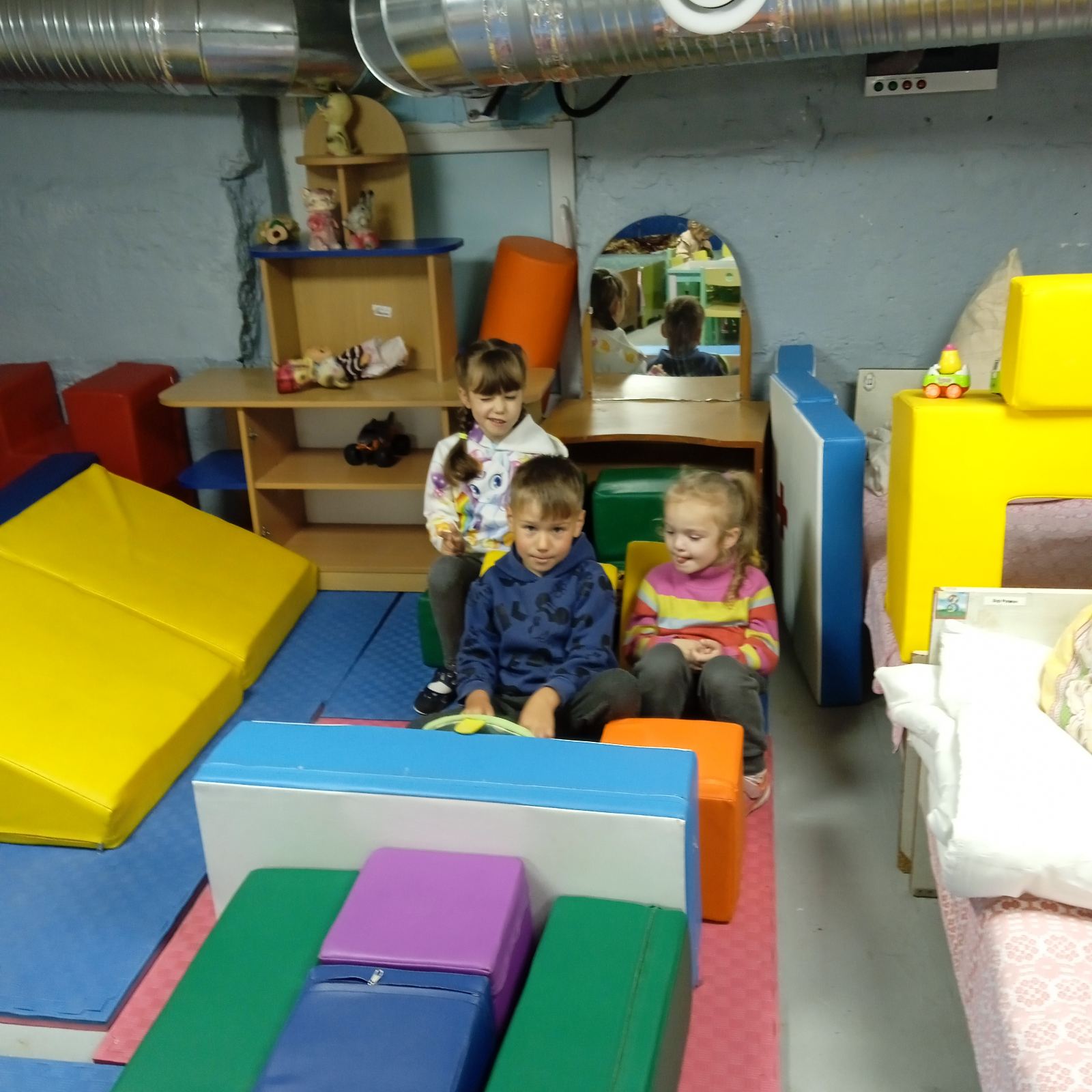 Фото без опису