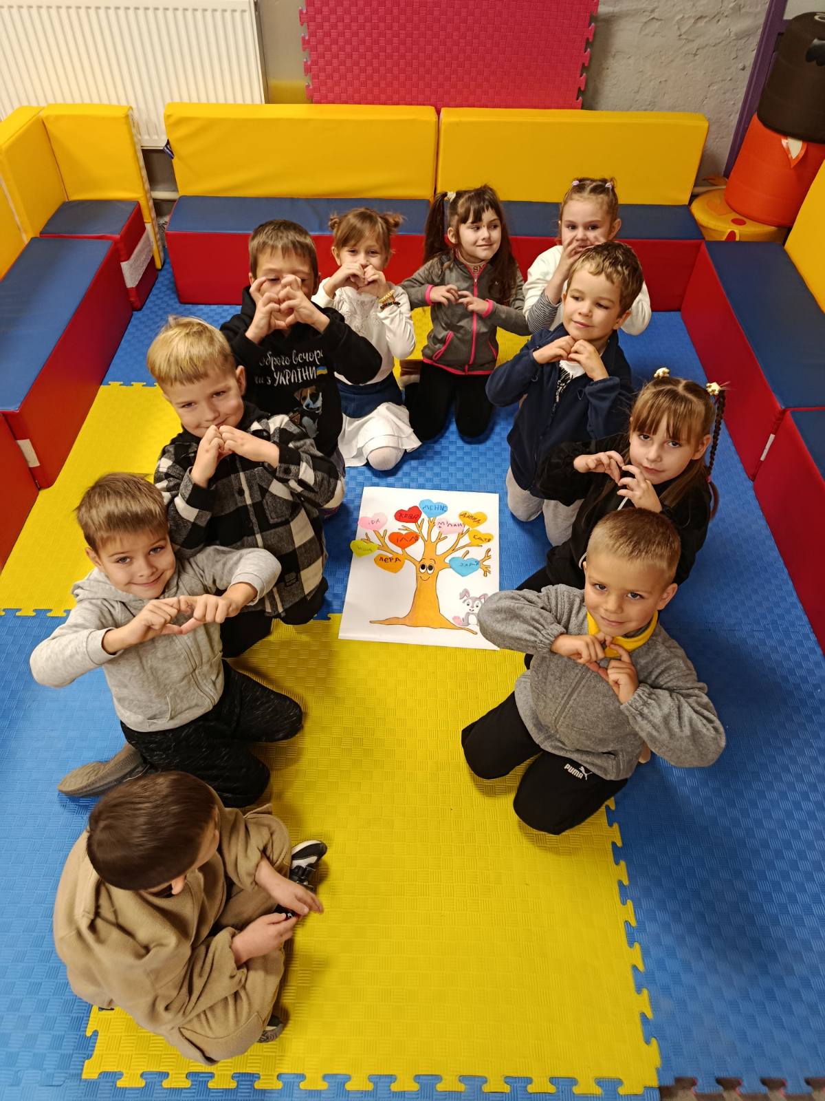 Фото без опису