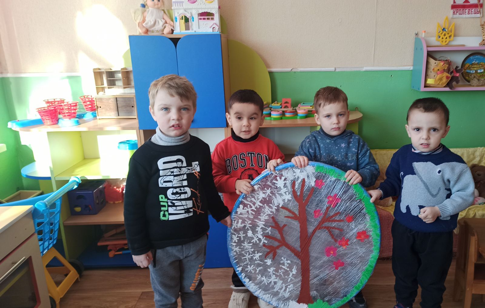 Фото без опису