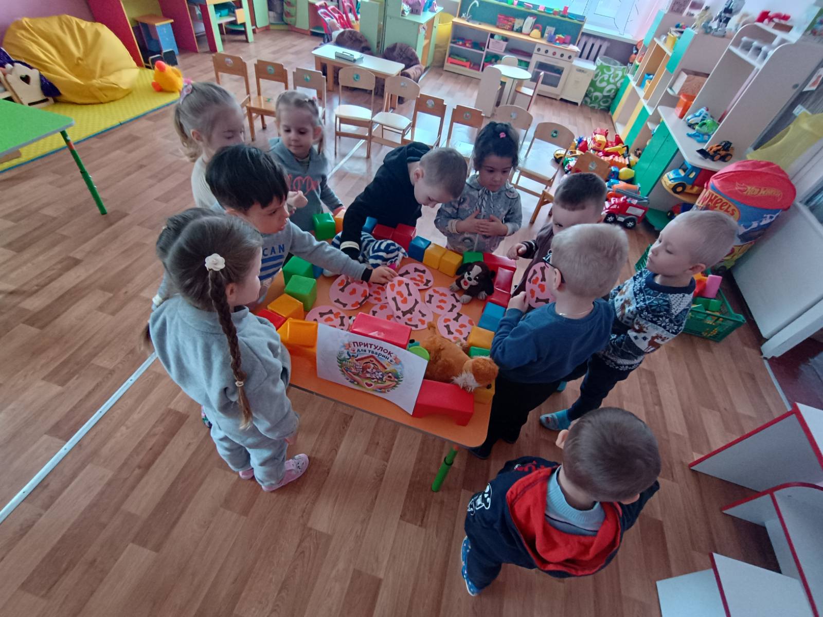 Фото без опису