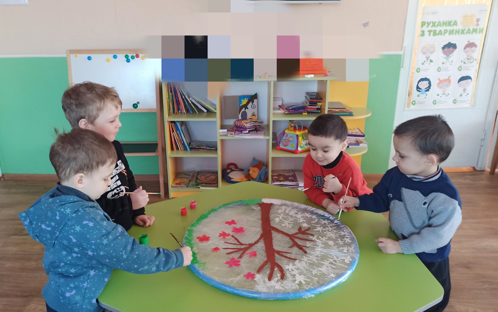 Фото без опису