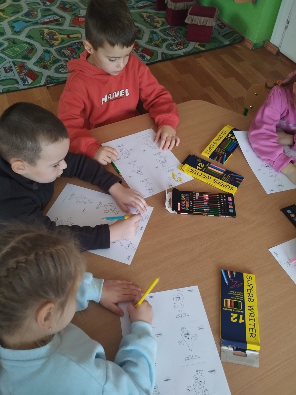 Фото без опису