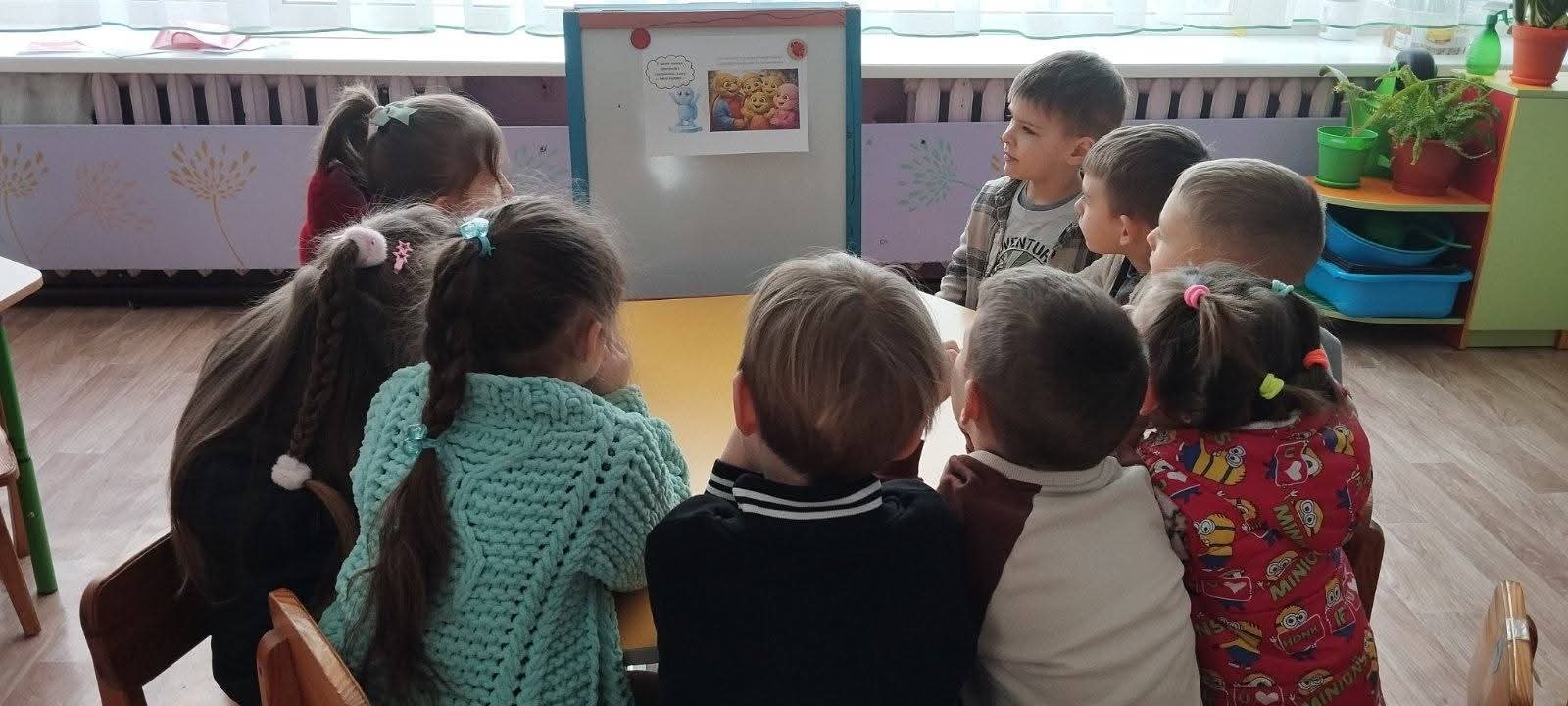 Фото без опису