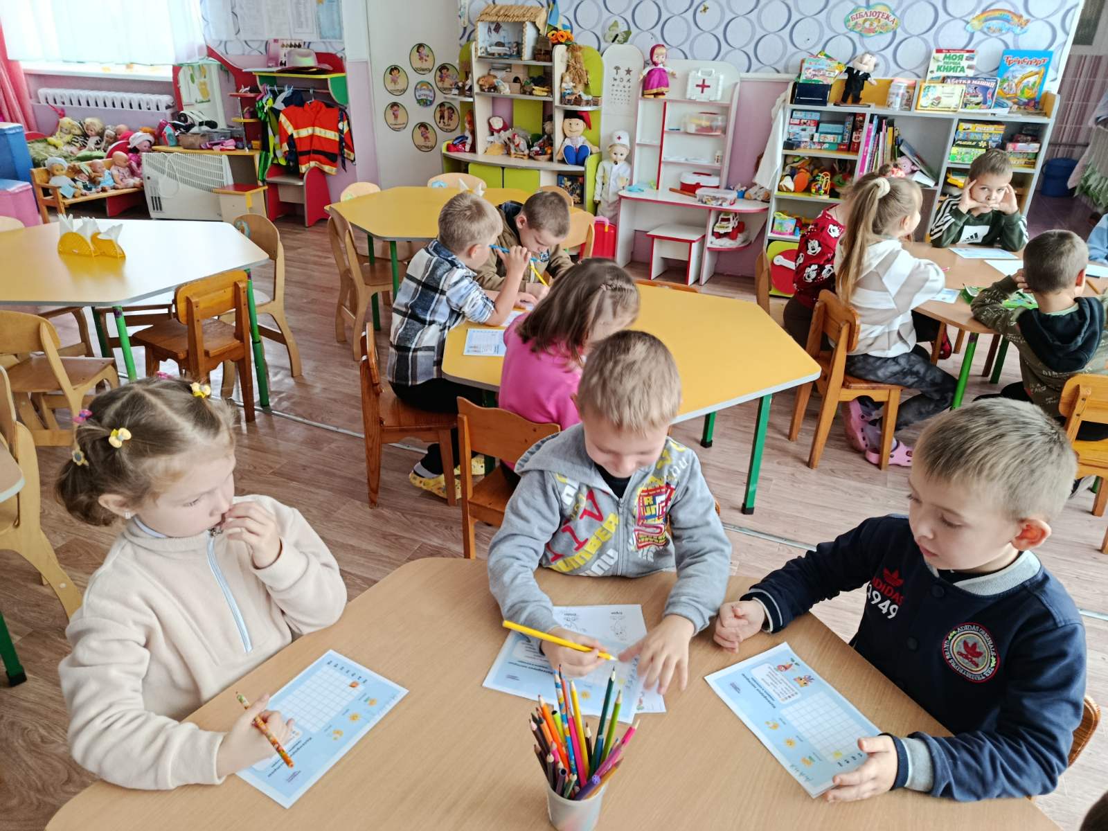 Фото без опису