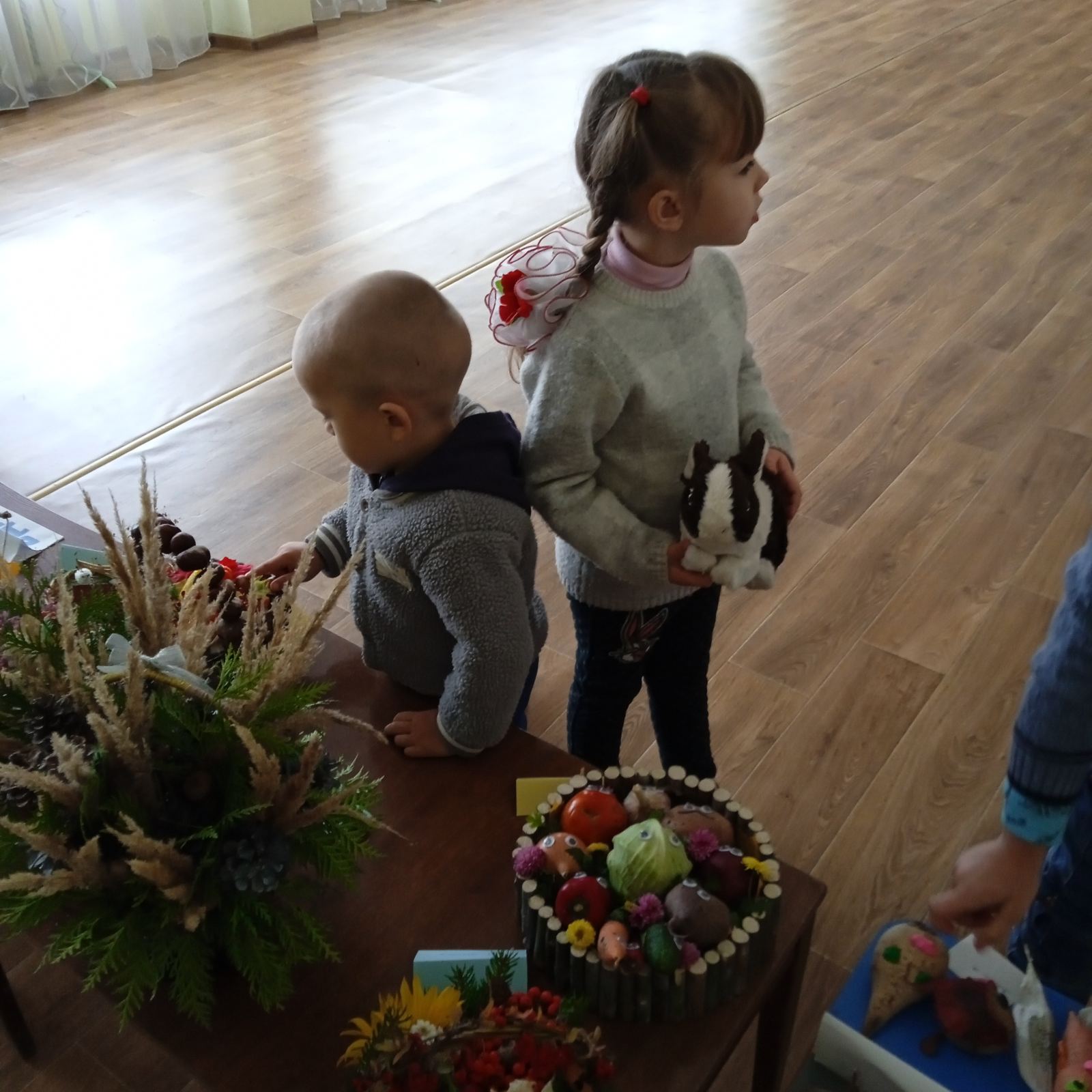 Фото без опису