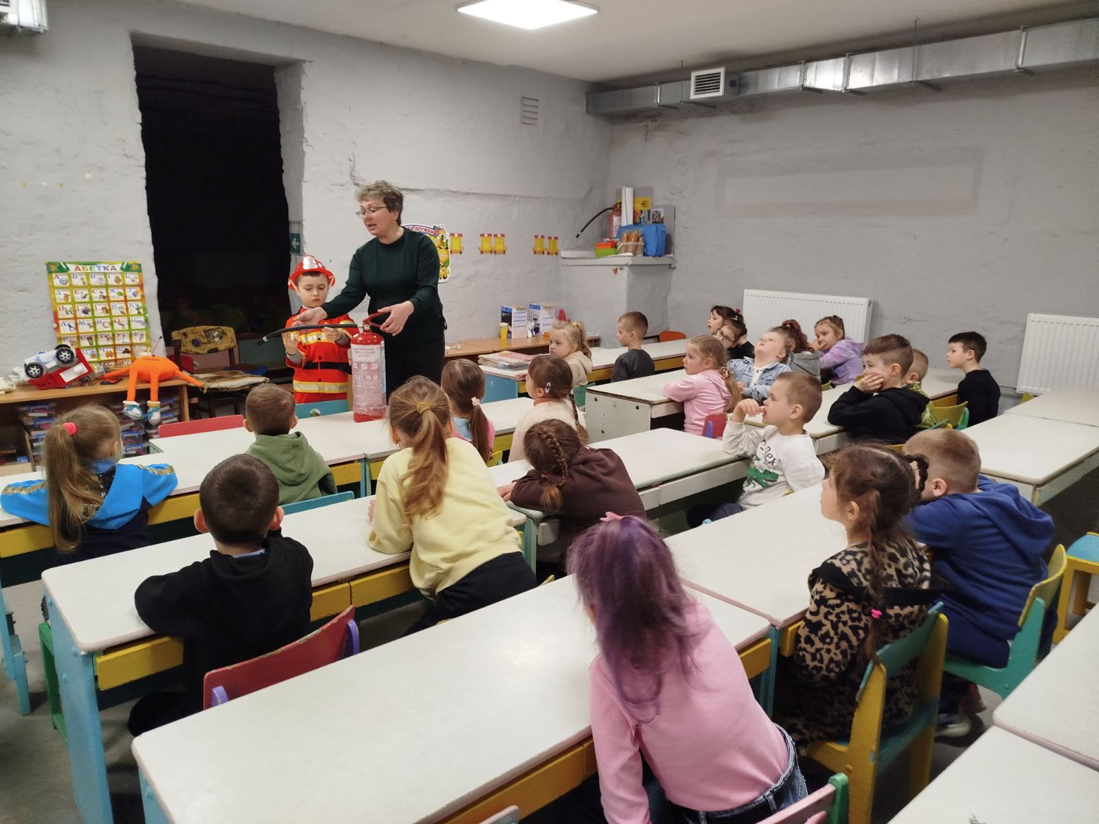 Фото без опису