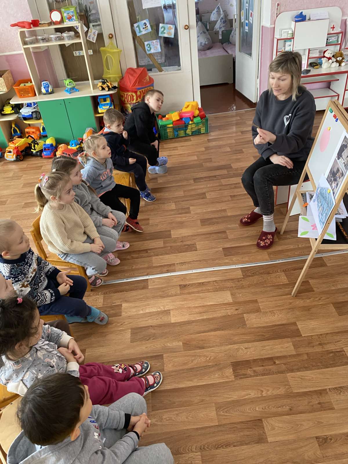 Фото без опису