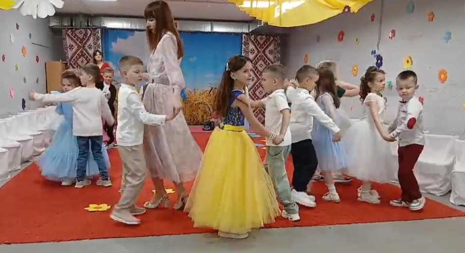 Фото без опису