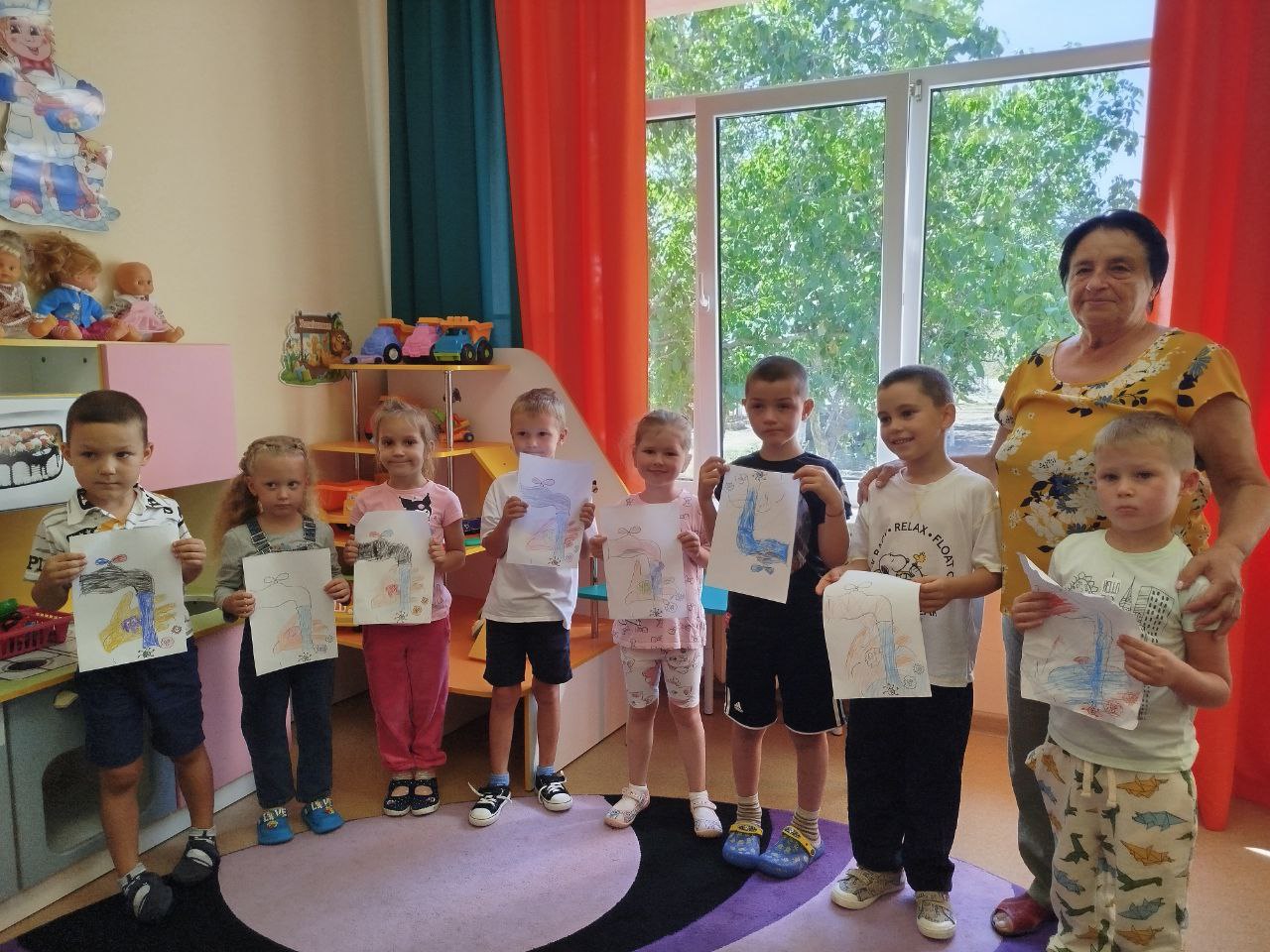 Фото без опису