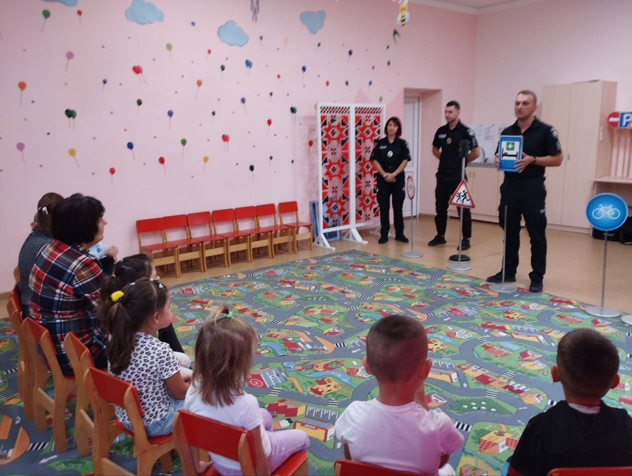 Фото без опису