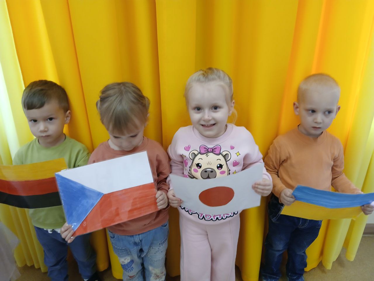 Фото без опису