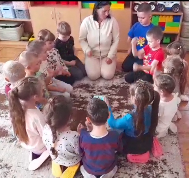 Фото без опису