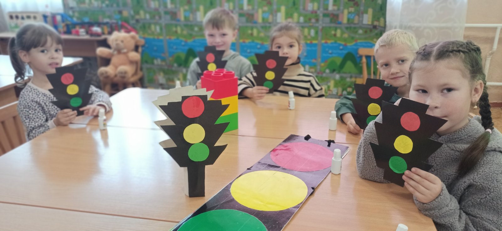 Фото без опису