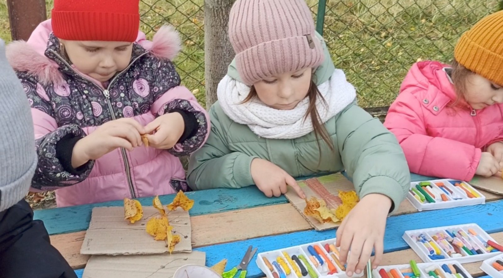 Фото без опису