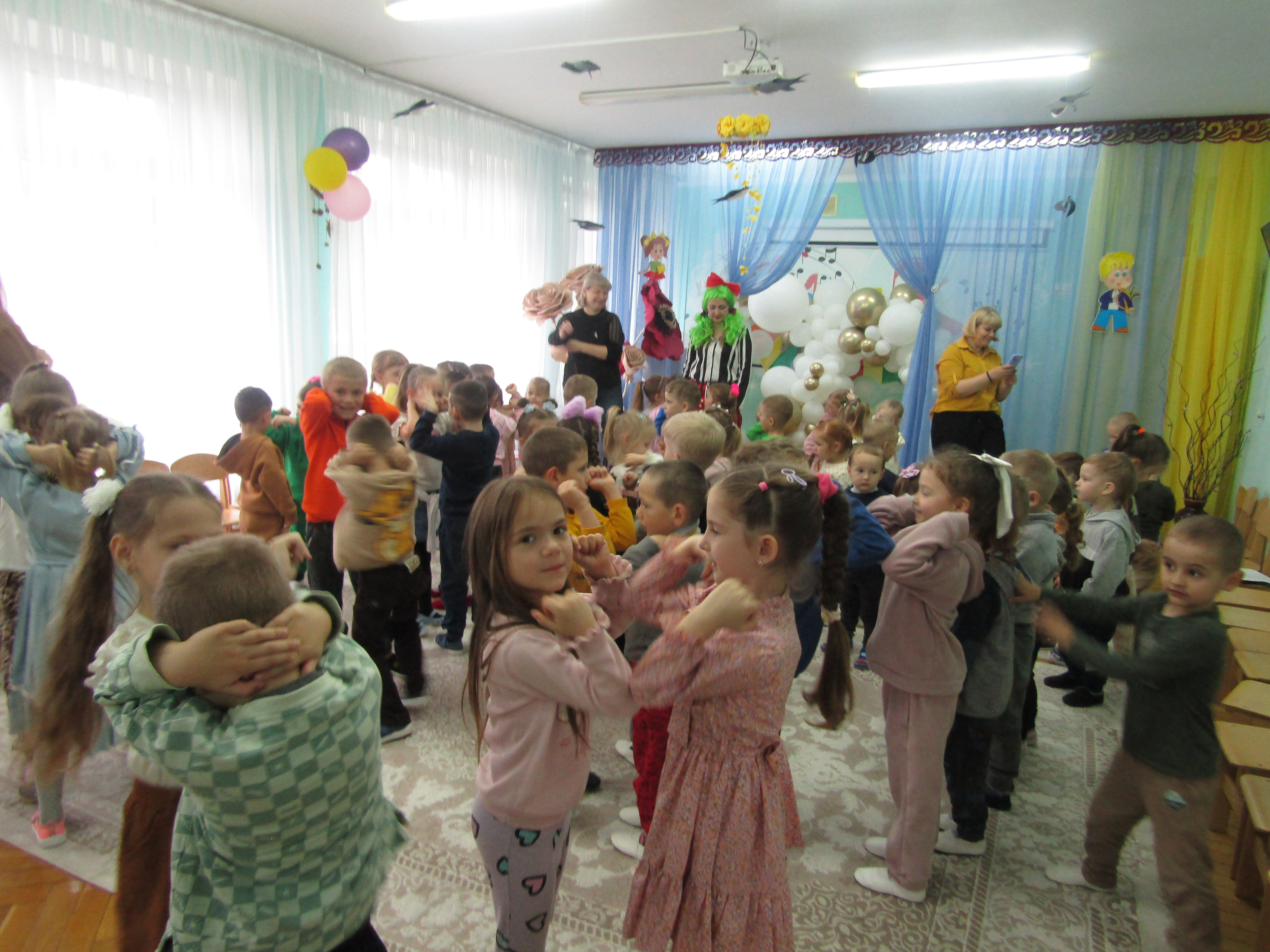 Фото без опису