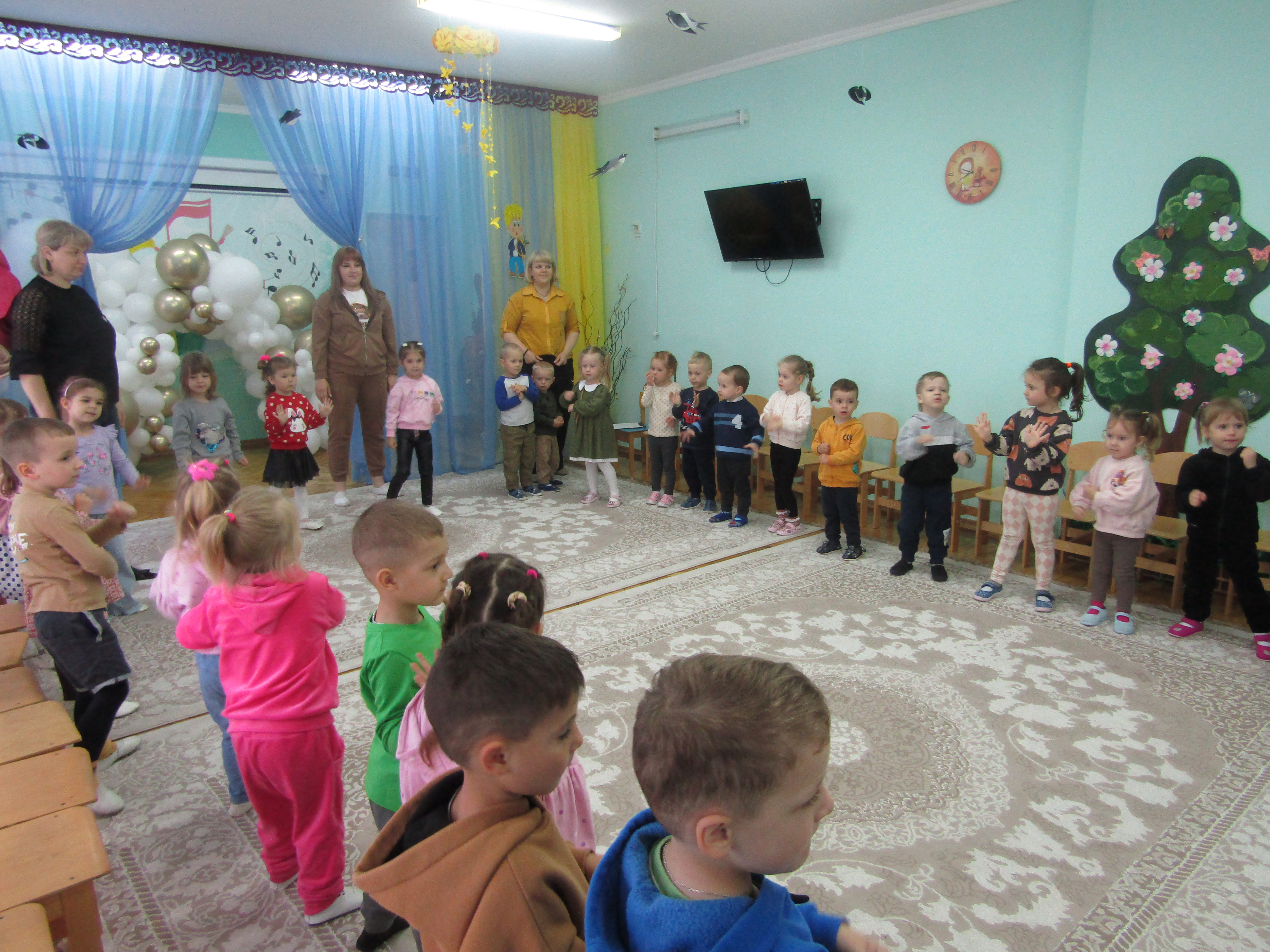 Фото без опису