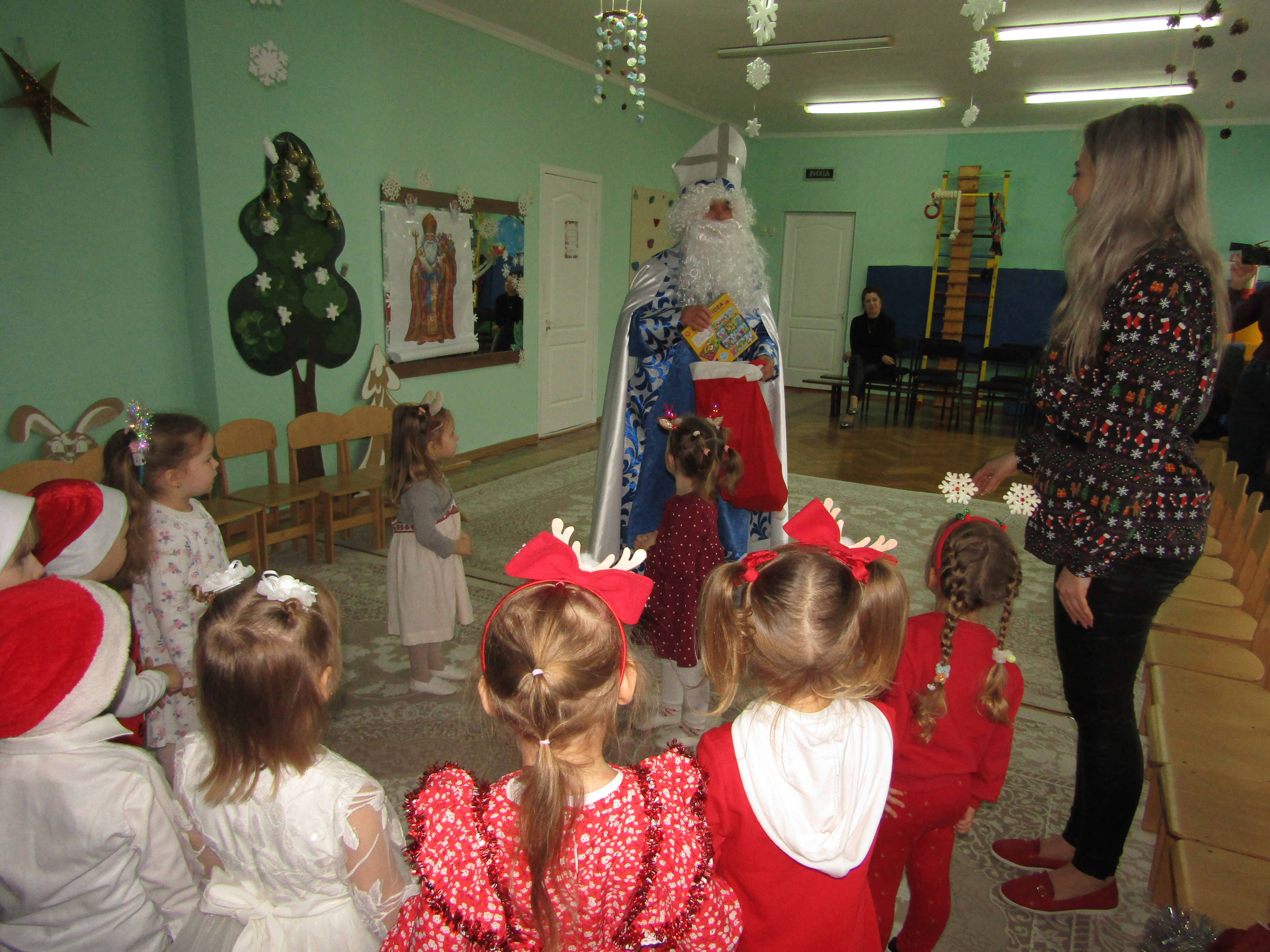 Фото без опису