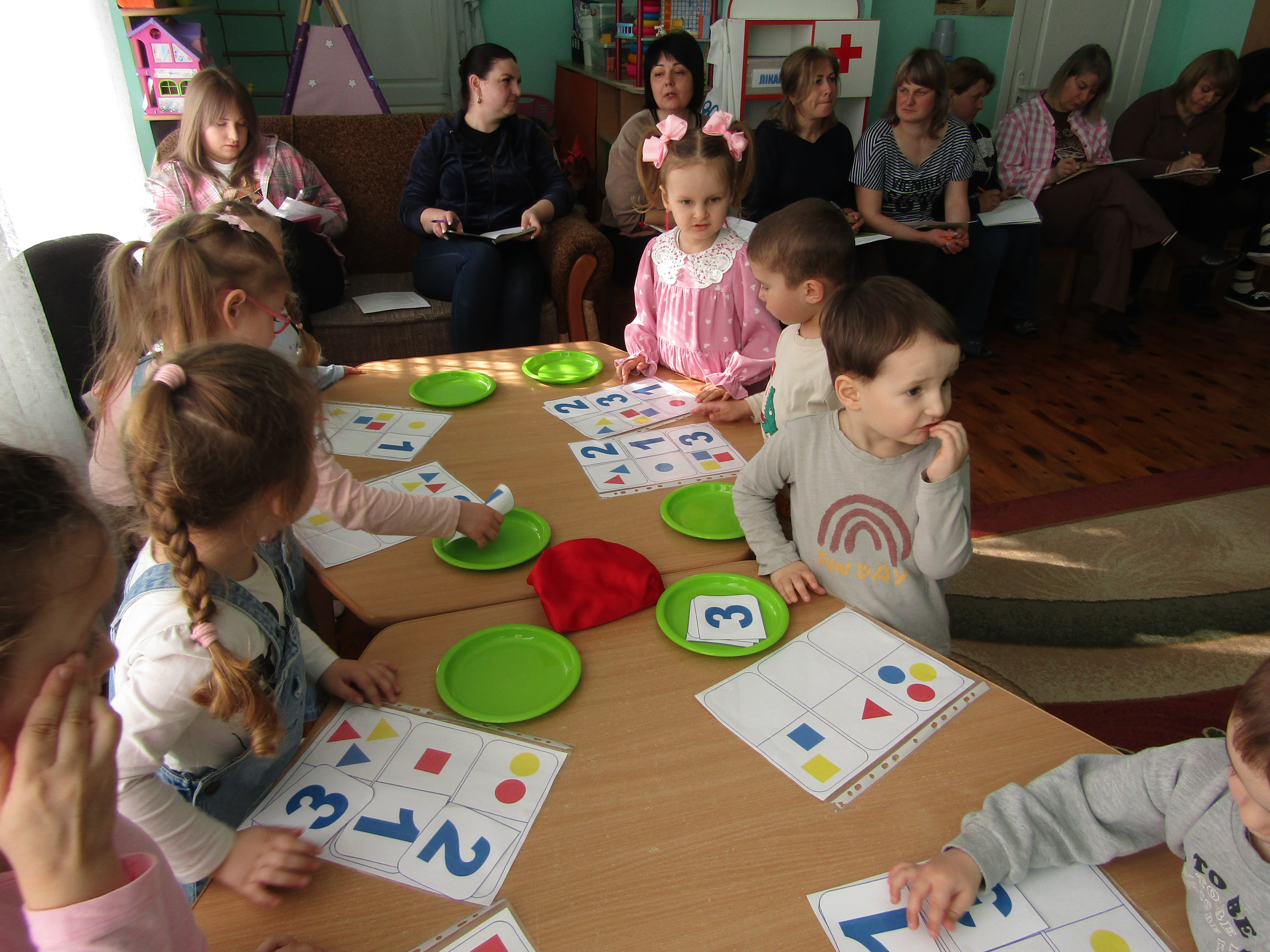 Фото без опису