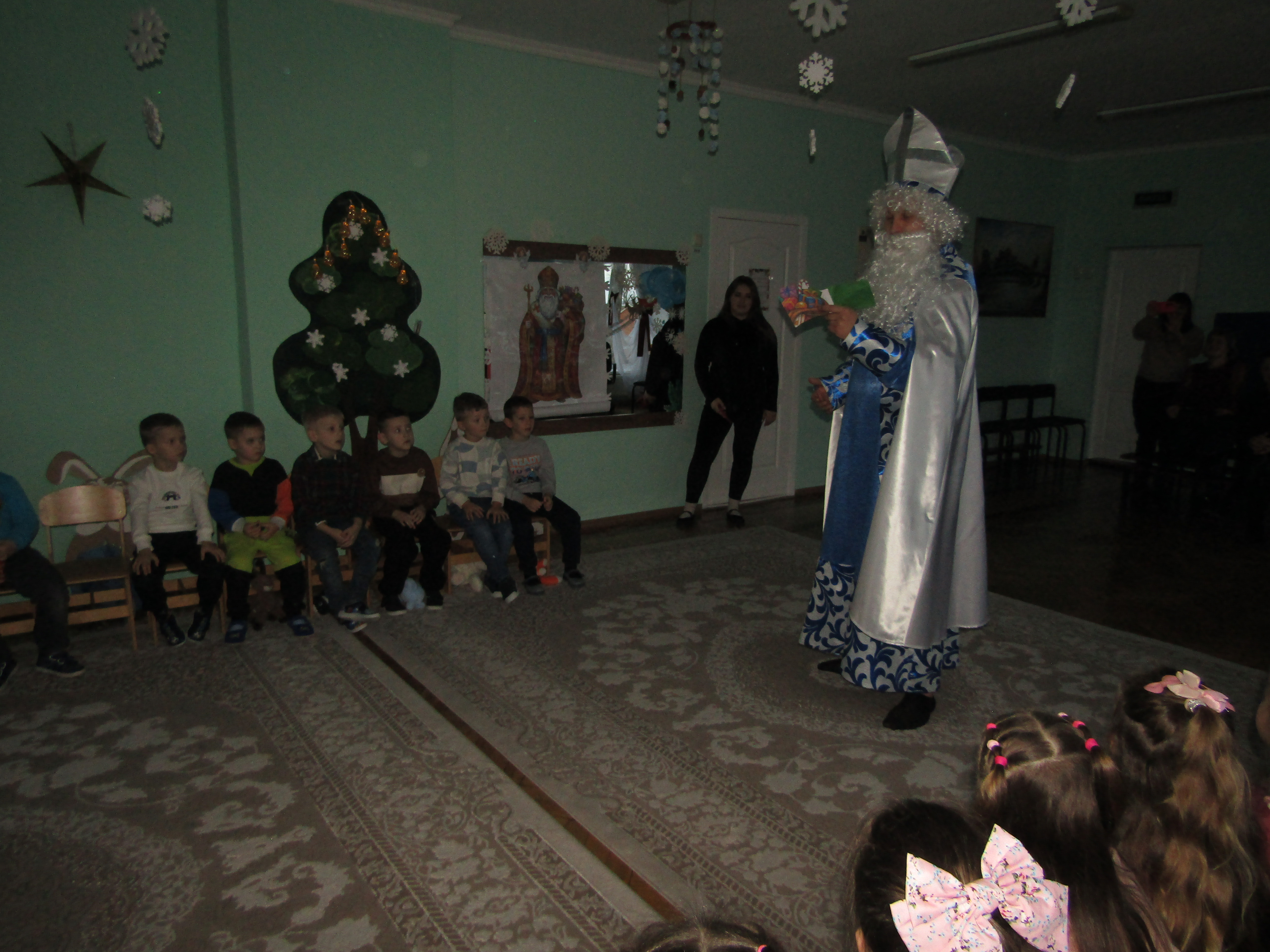 Фото без опису