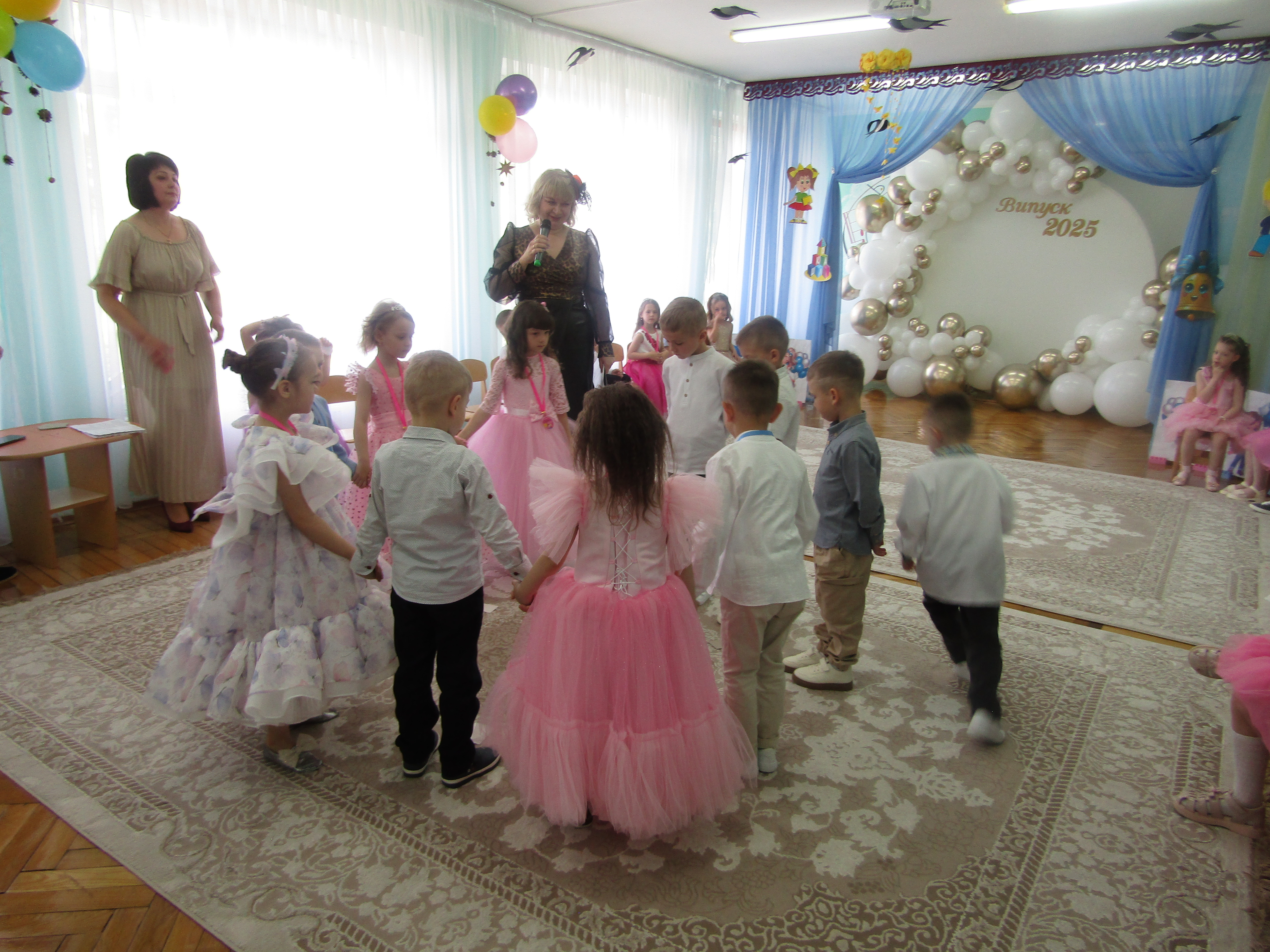 Фото без опису