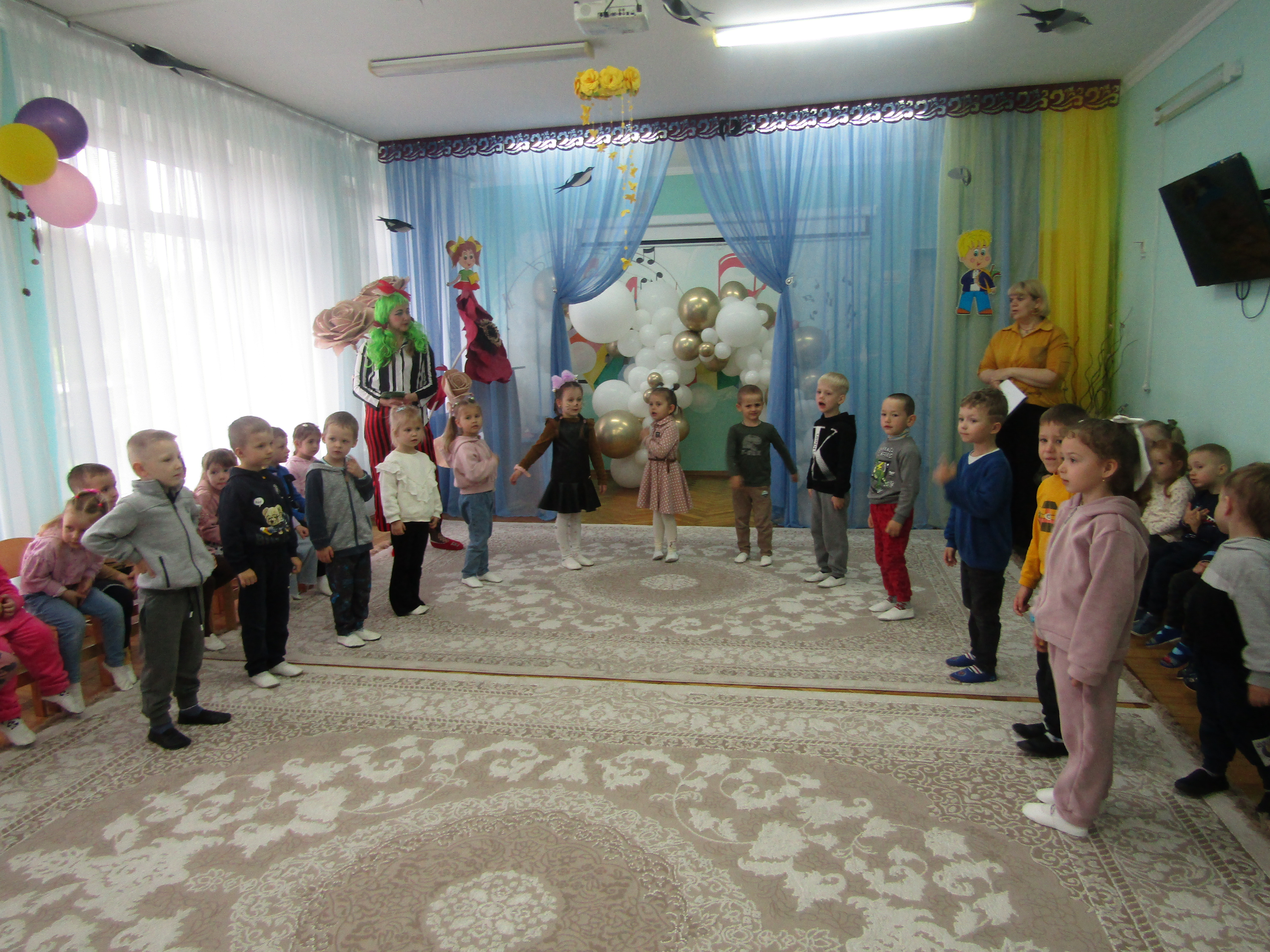 Фото без опису