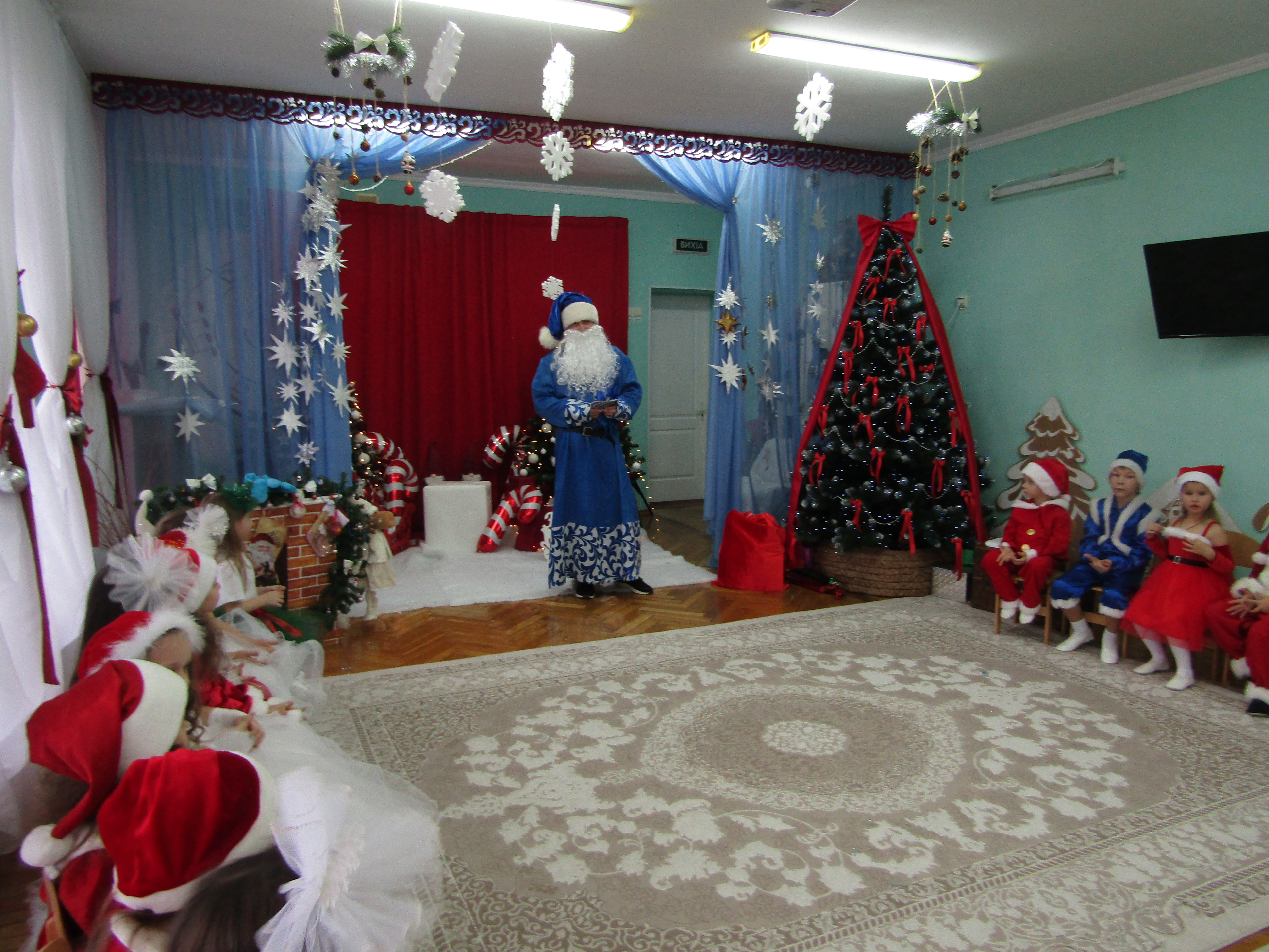 Фото без опису