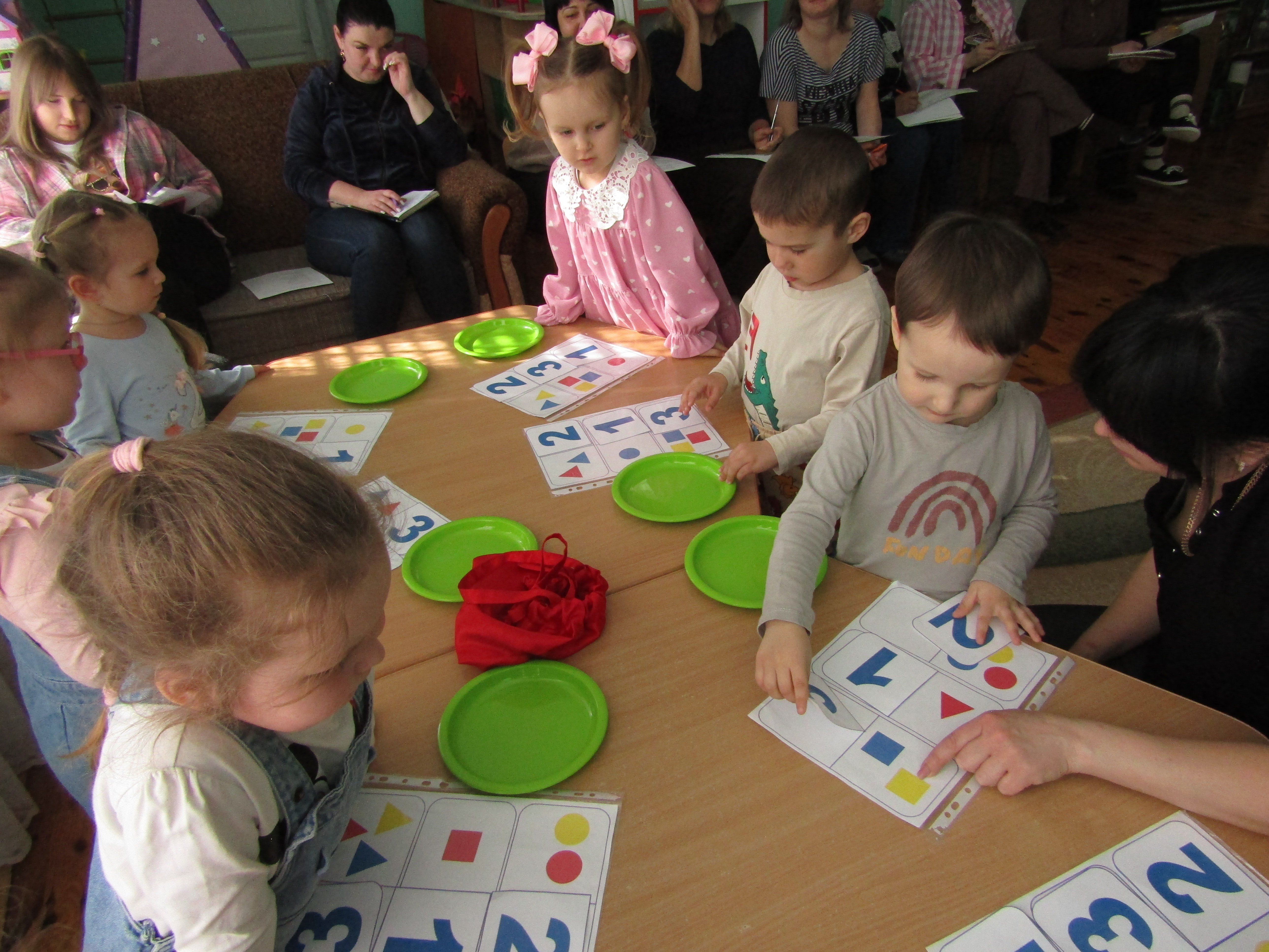 Фото без опису