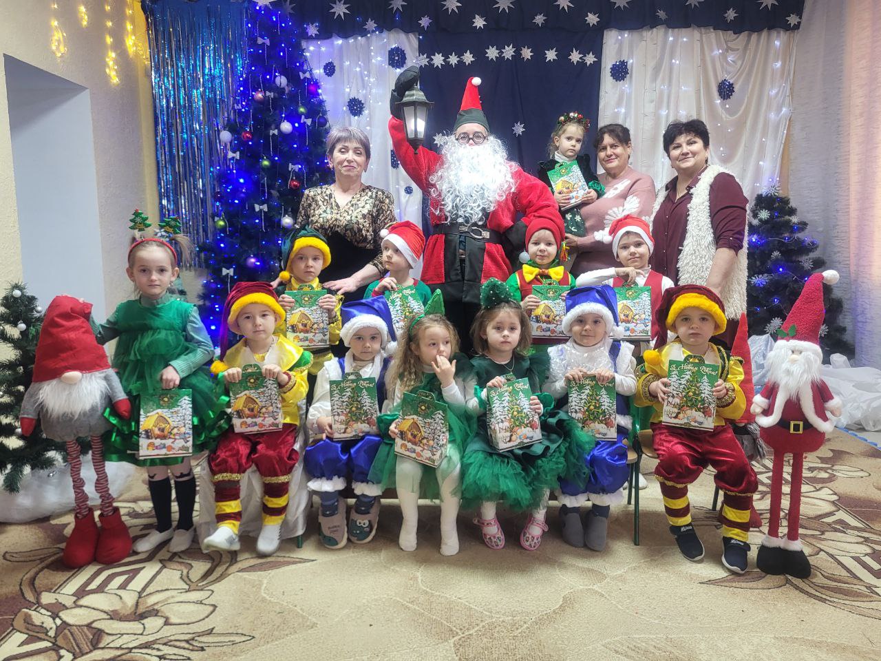 Фото без опису