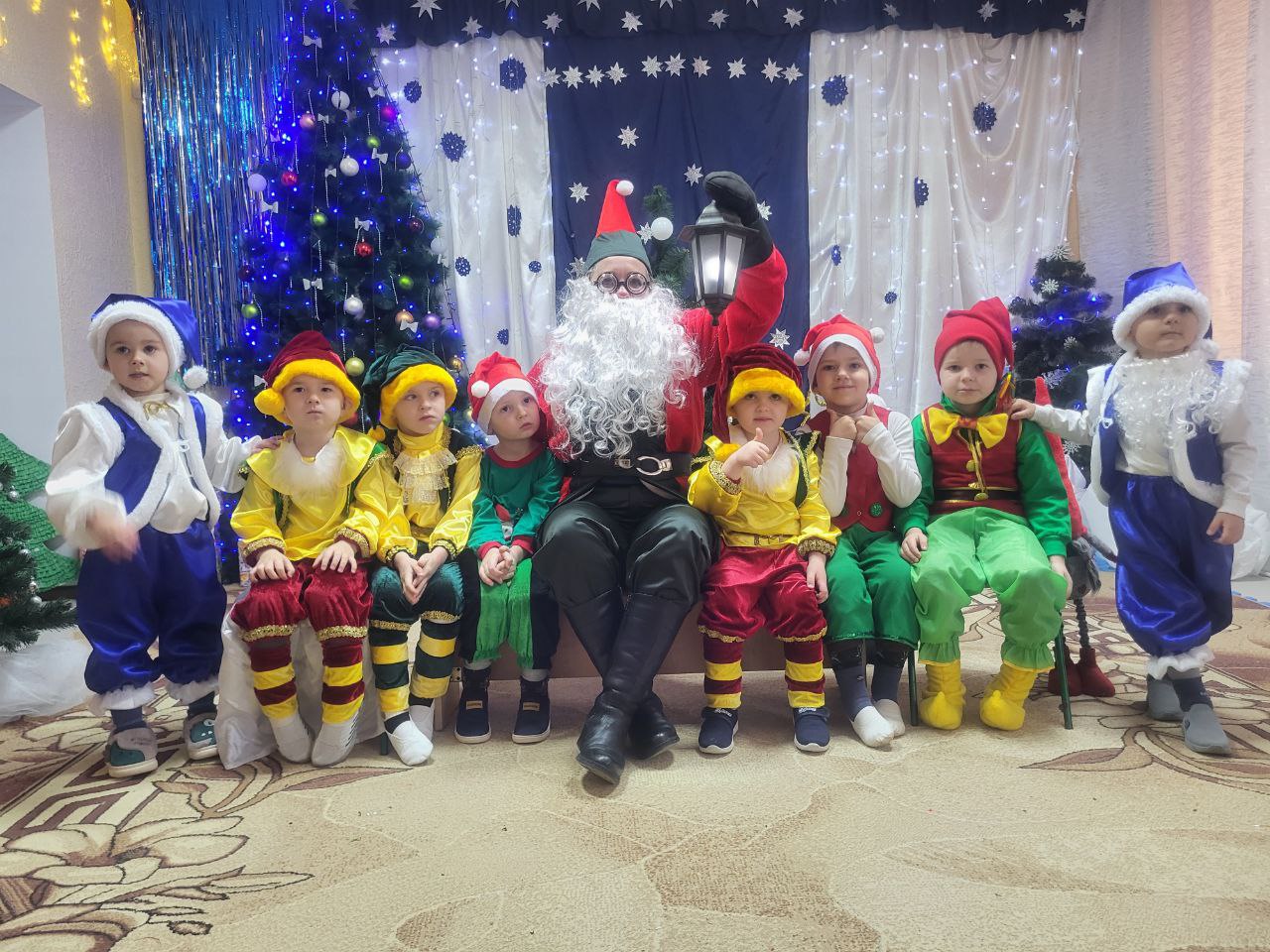 Фото без опису