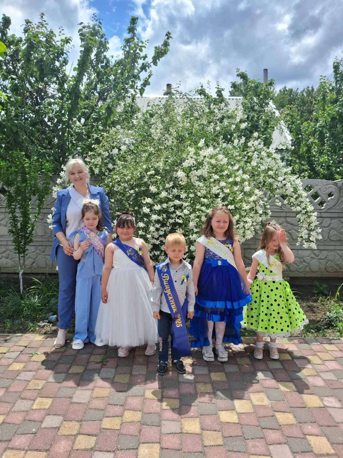 Фото без опису