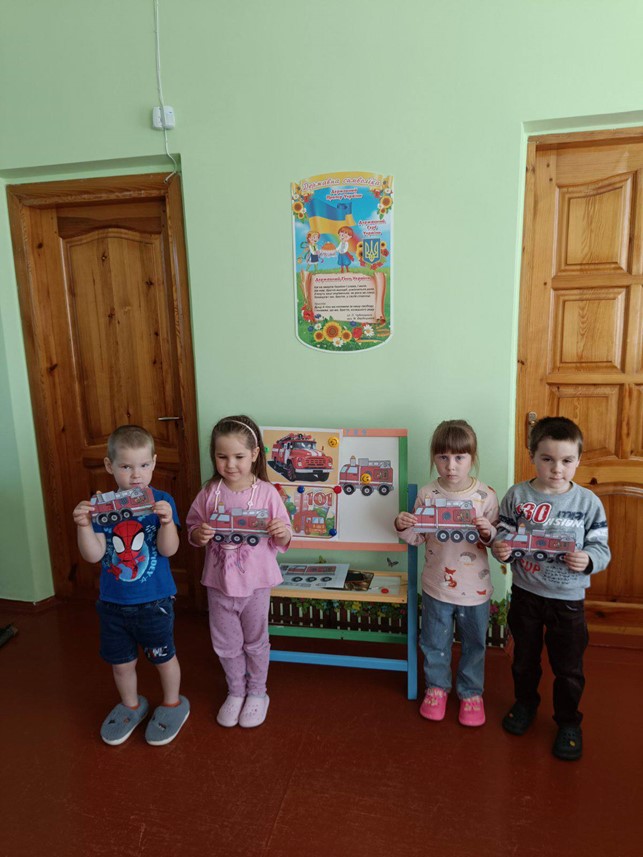 Фото без опису