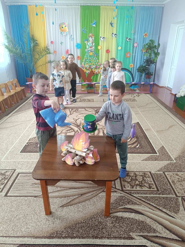 Фото без опису
