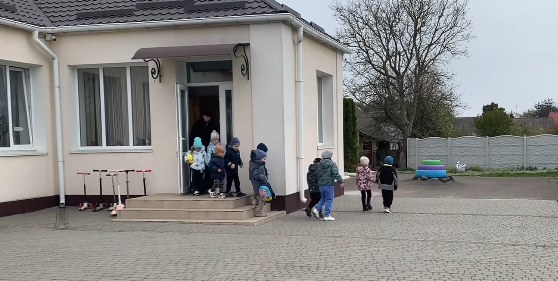 Фото без опису