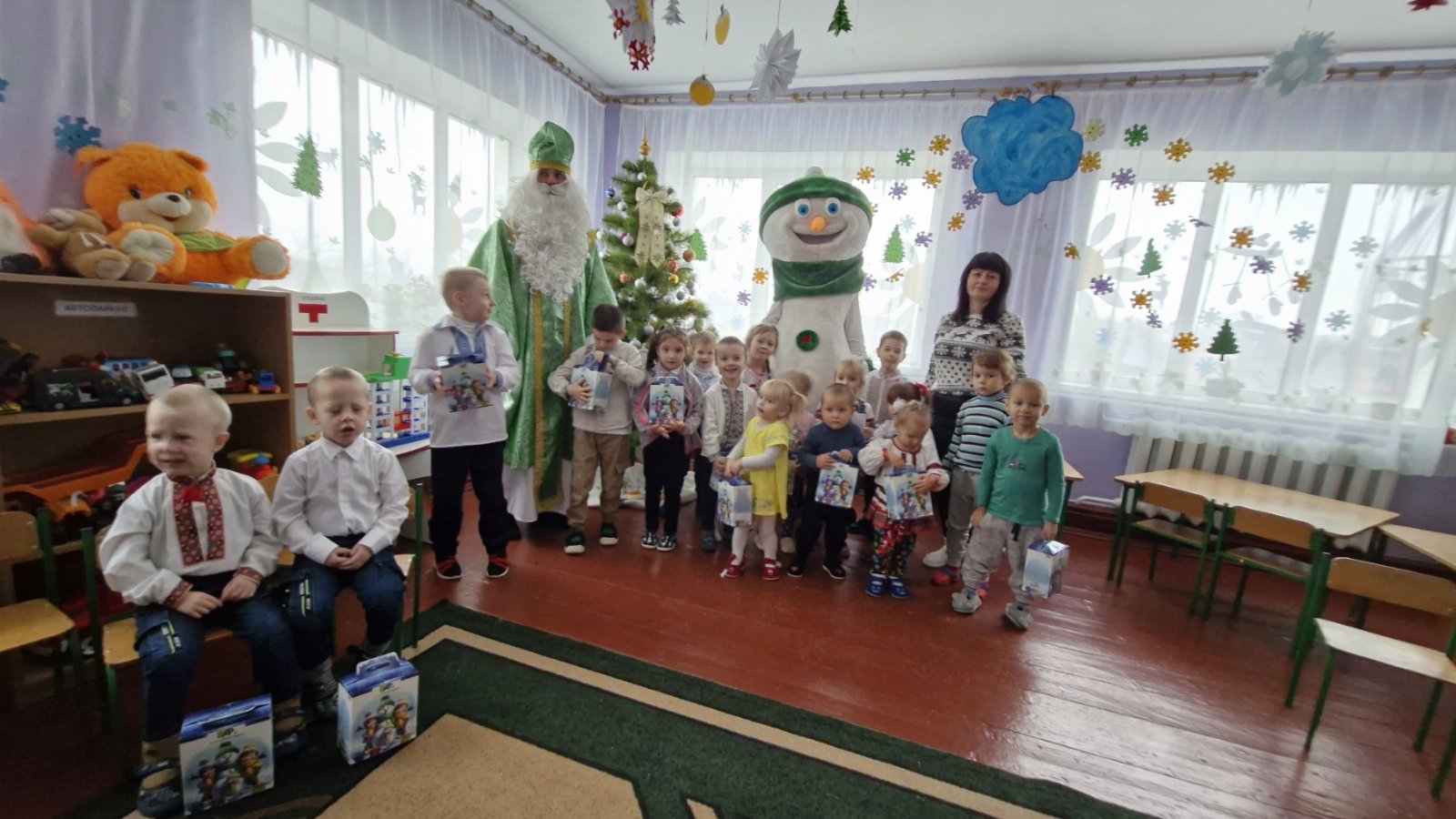 Фото без опису
