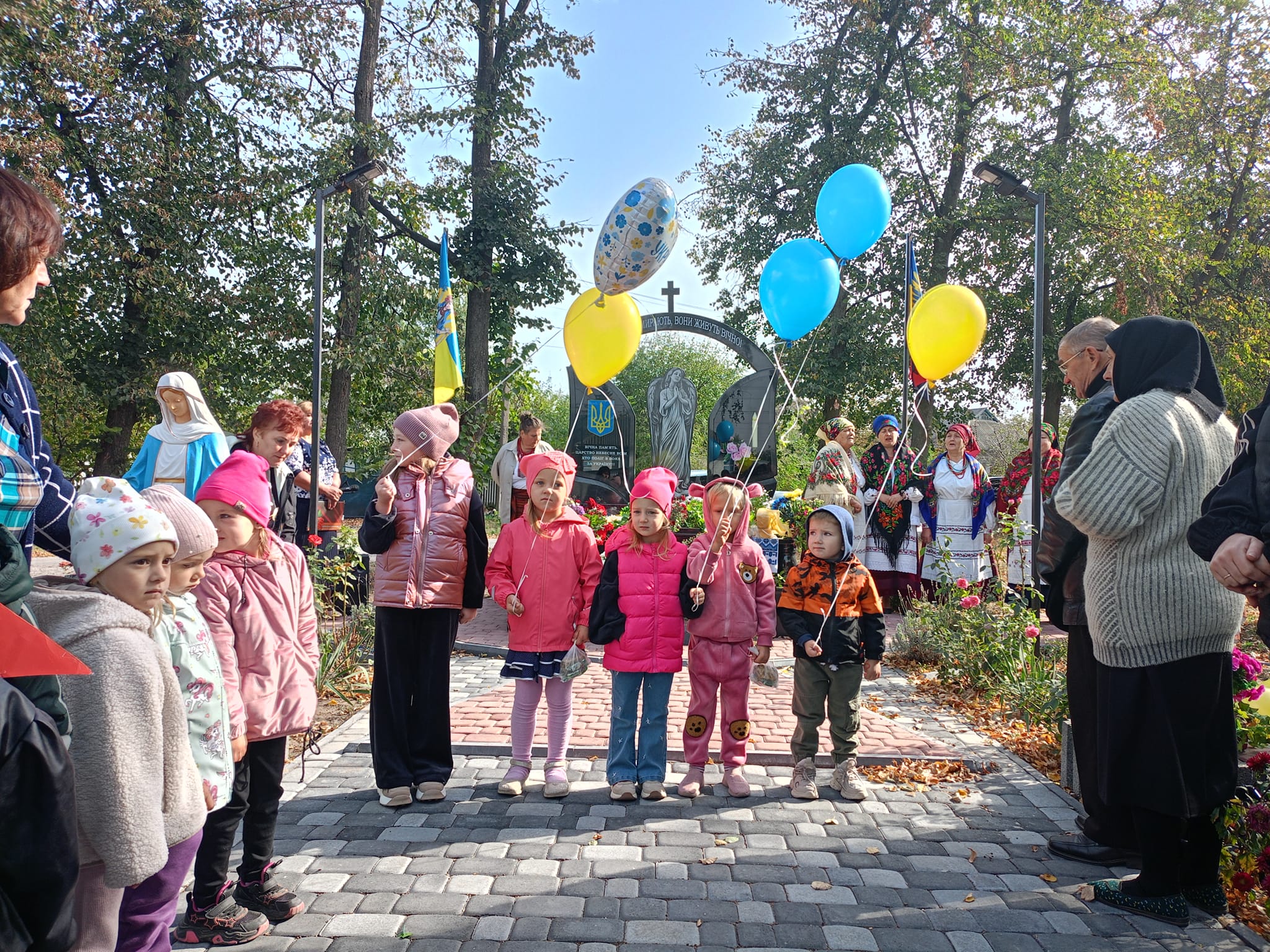 Фото без опису