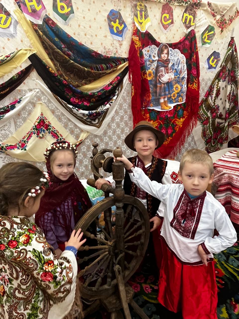 Фото без опису