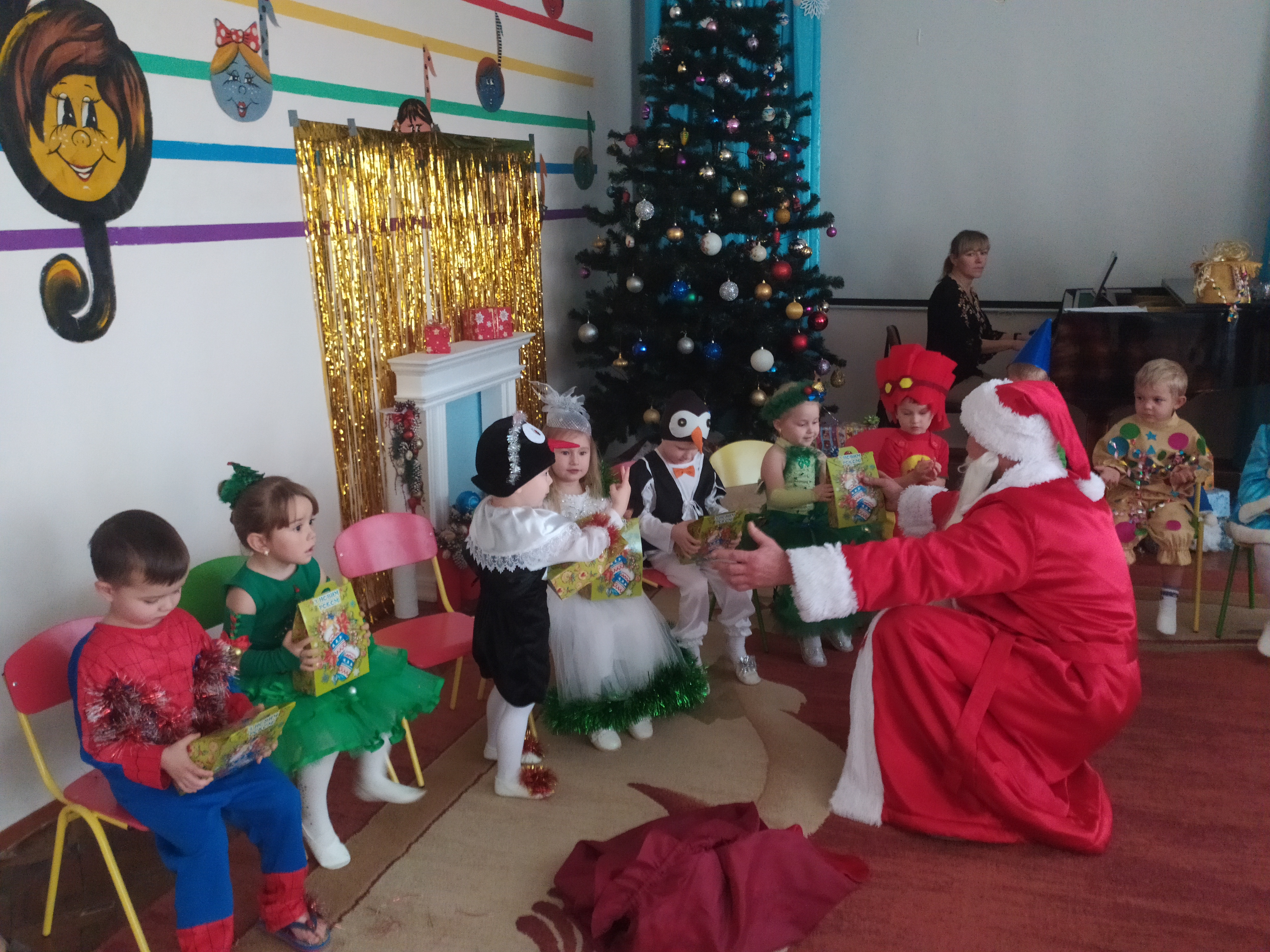 Фото без опису