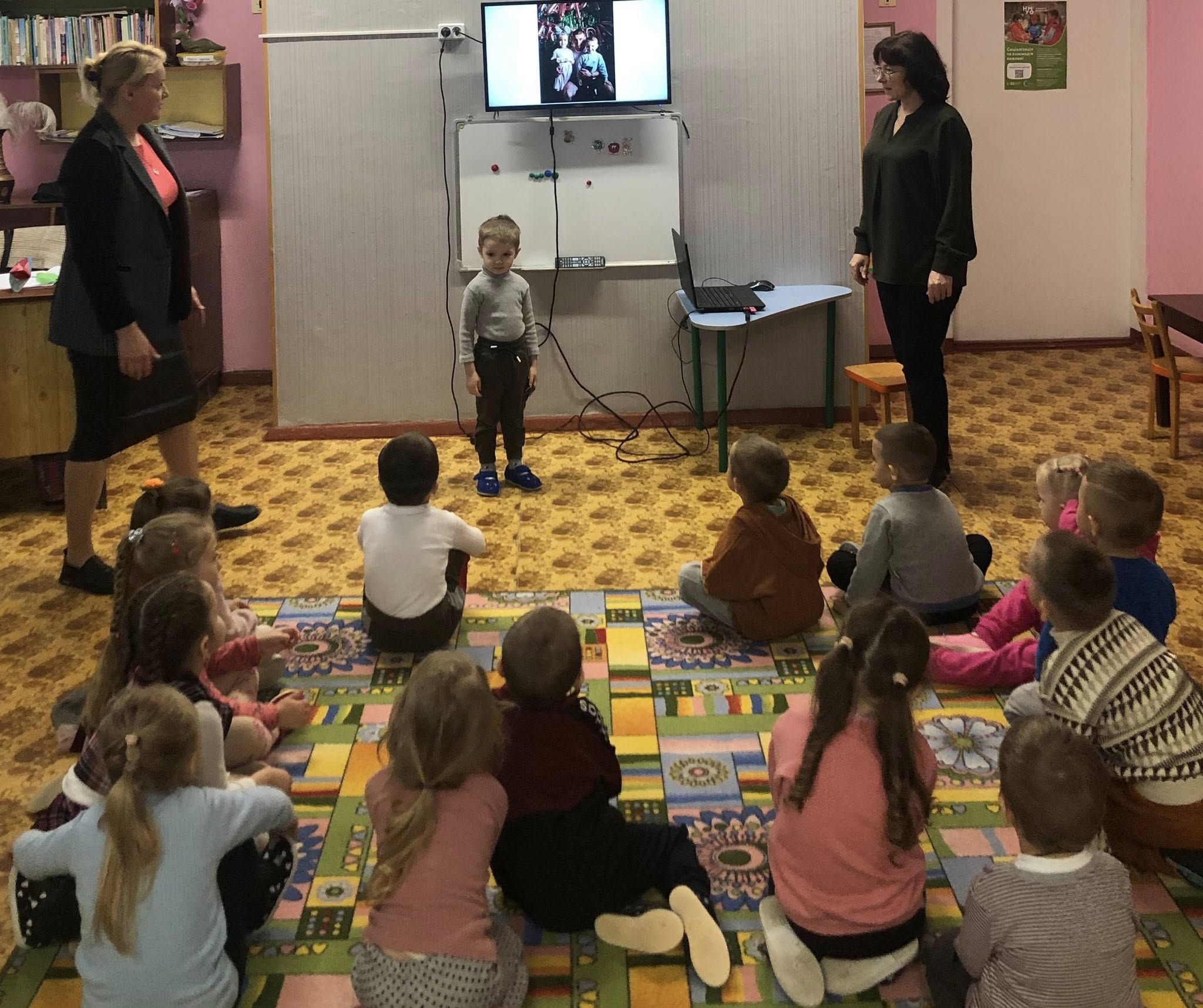 Фото без опису