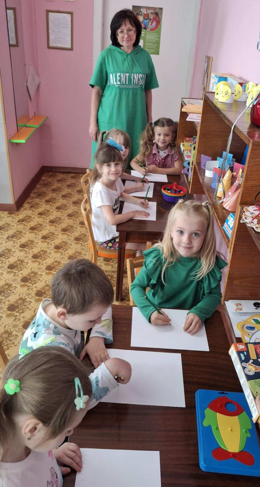 Фото без опису