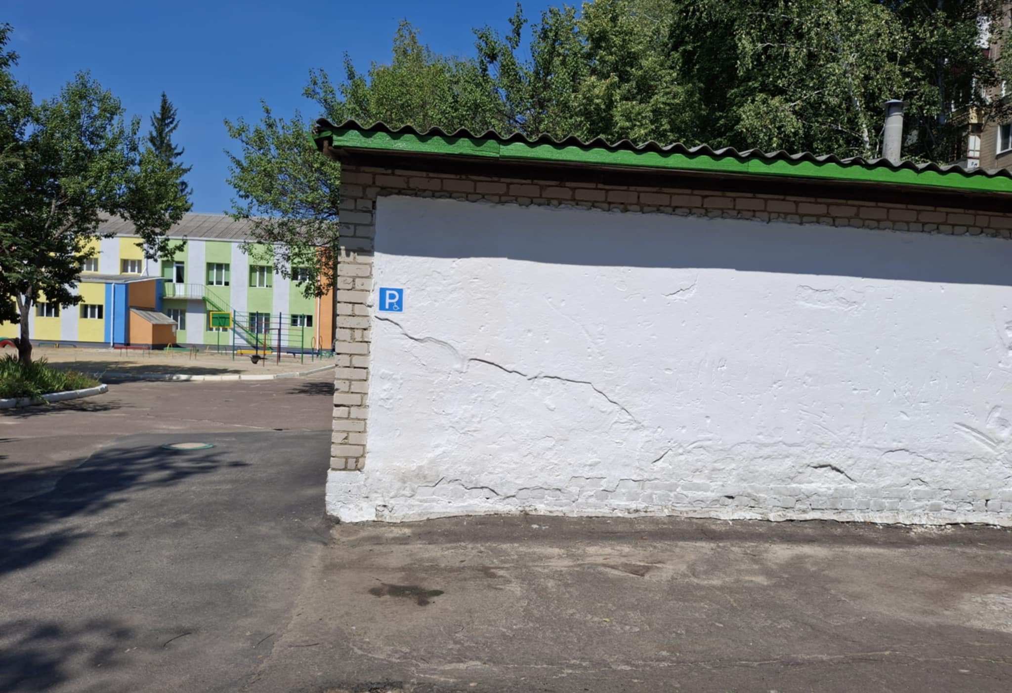 Фото без опису
