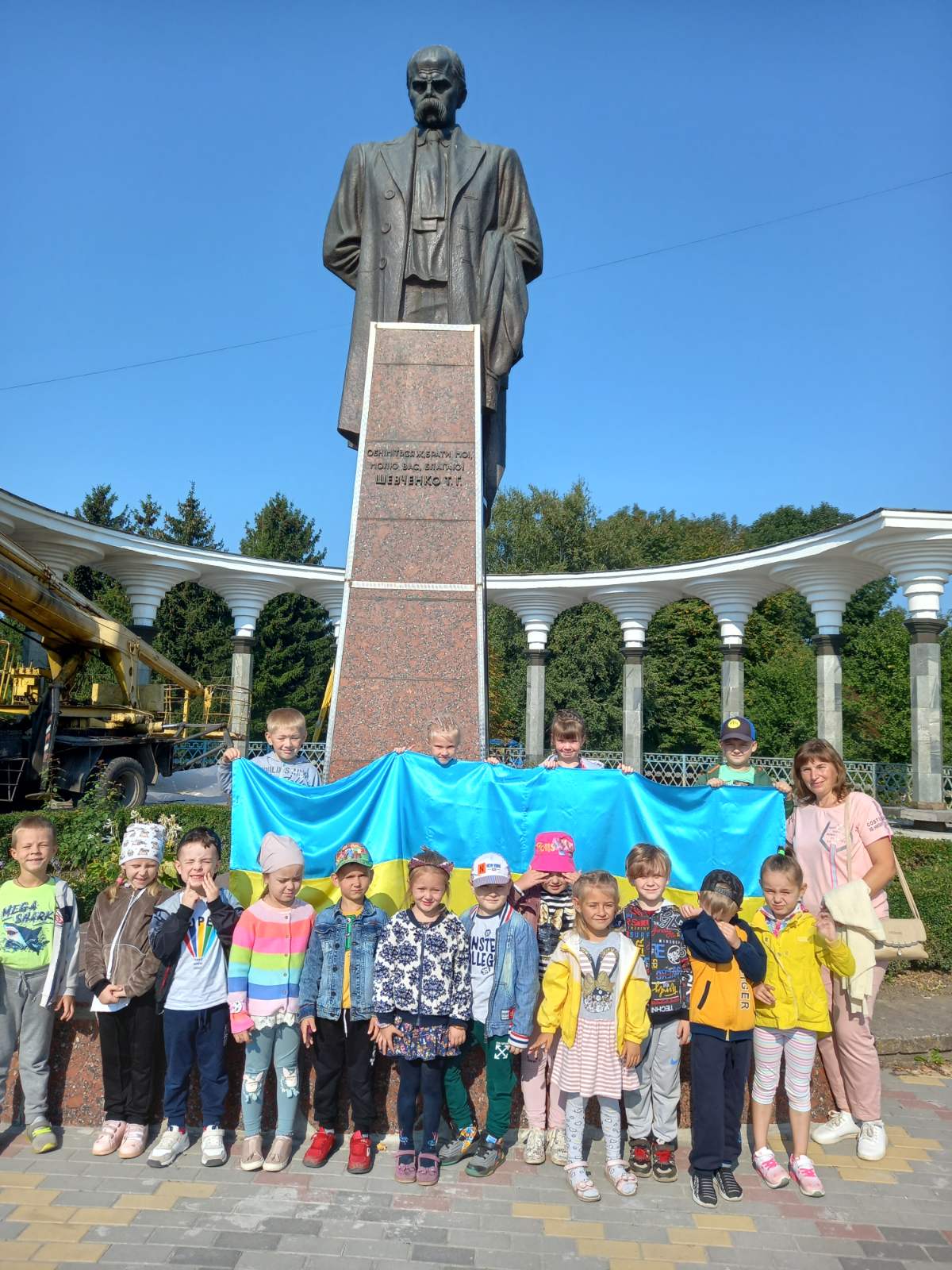 Фото без опису