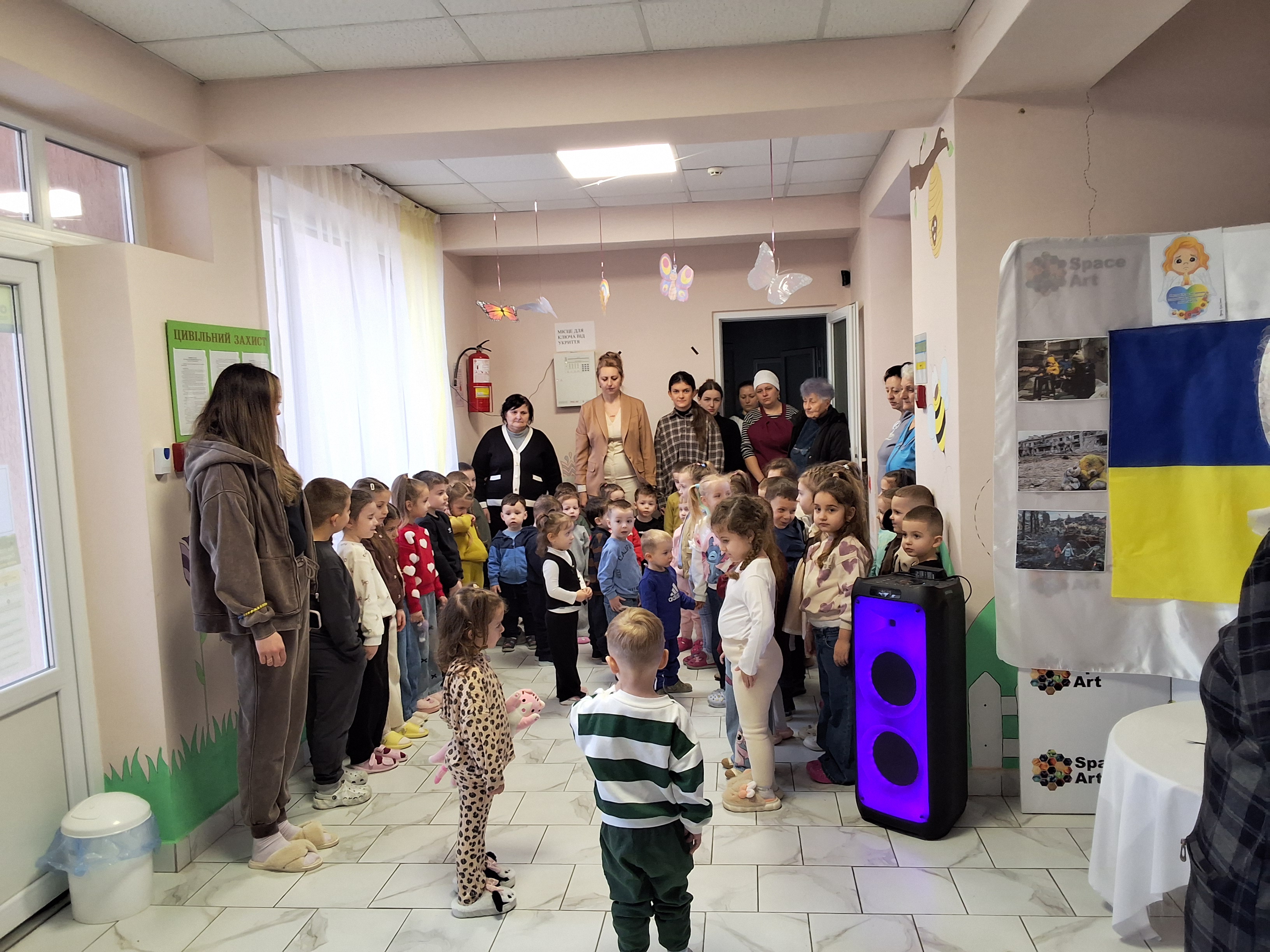 Фото без опису