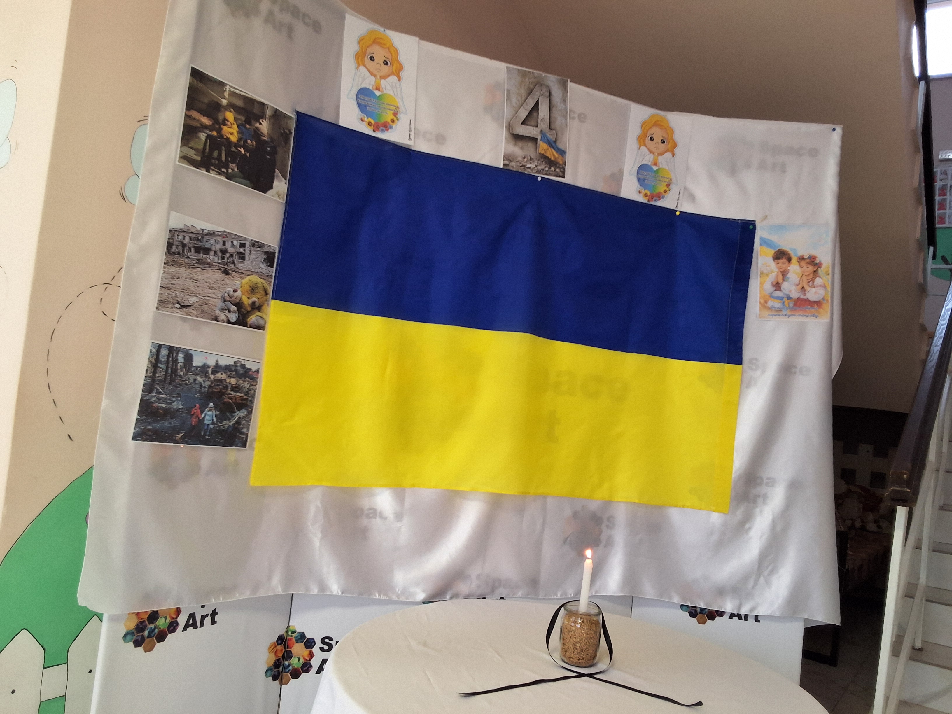 Фото без опису