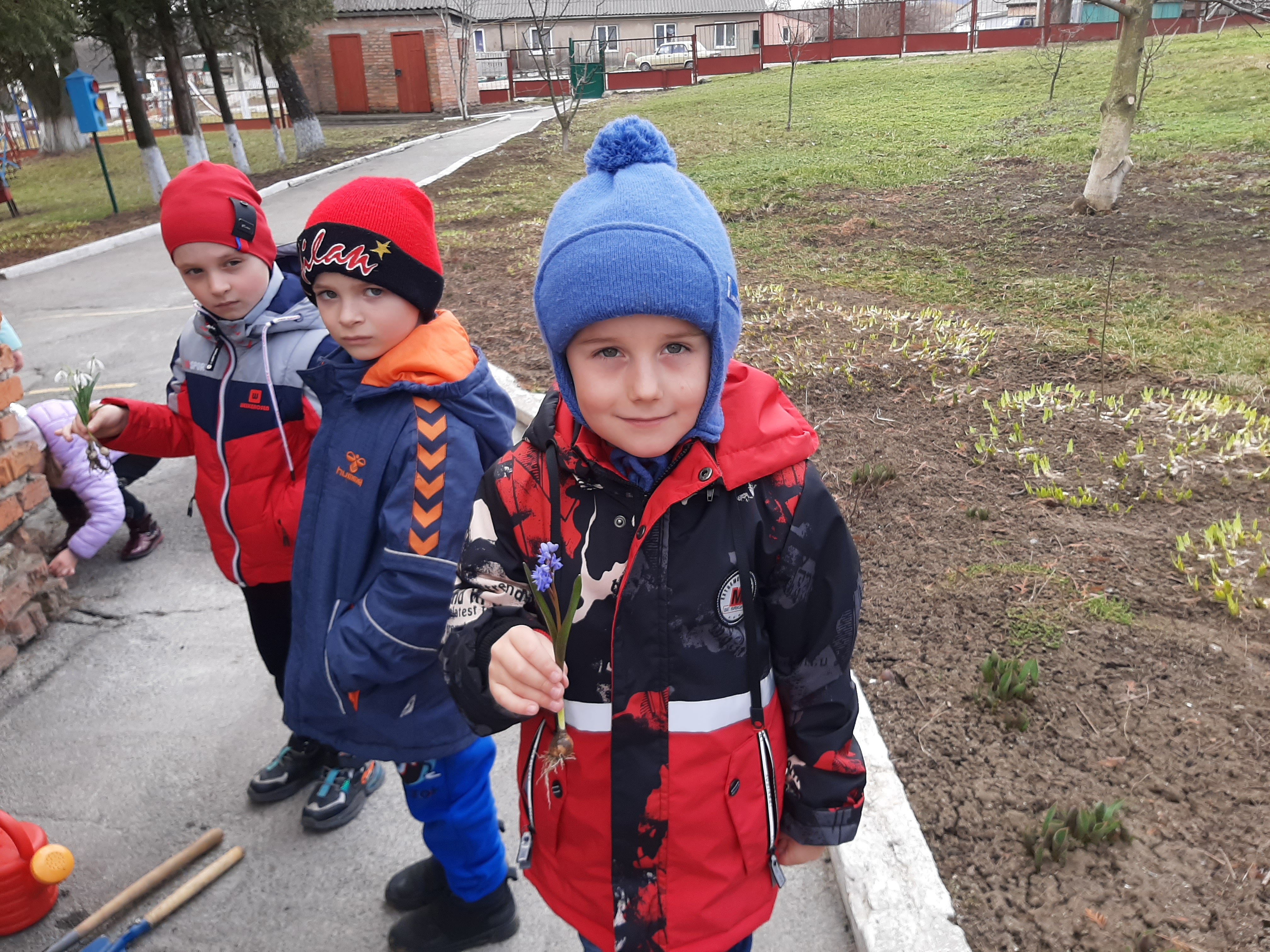 Фото без опису