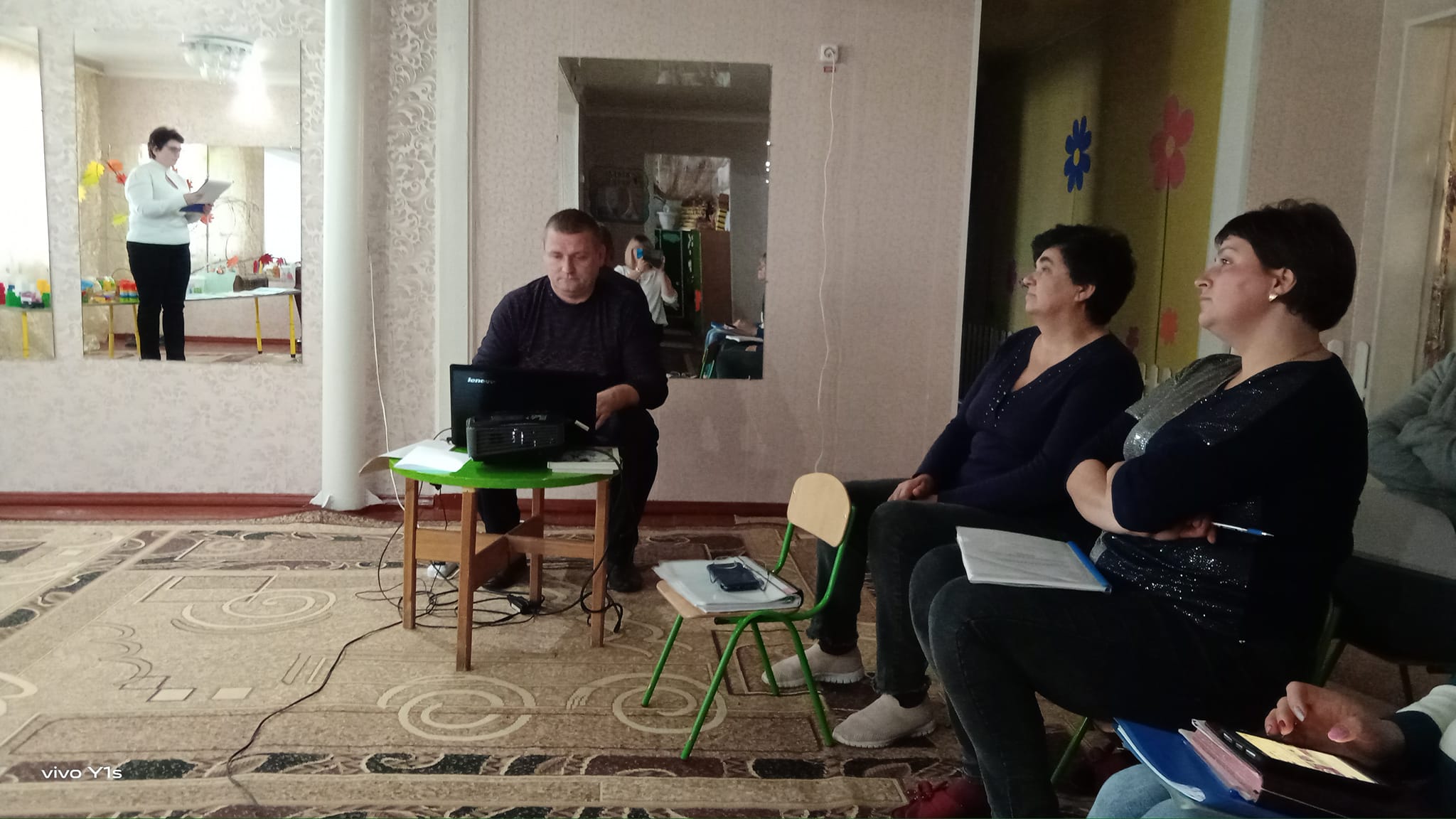 Фото без опису