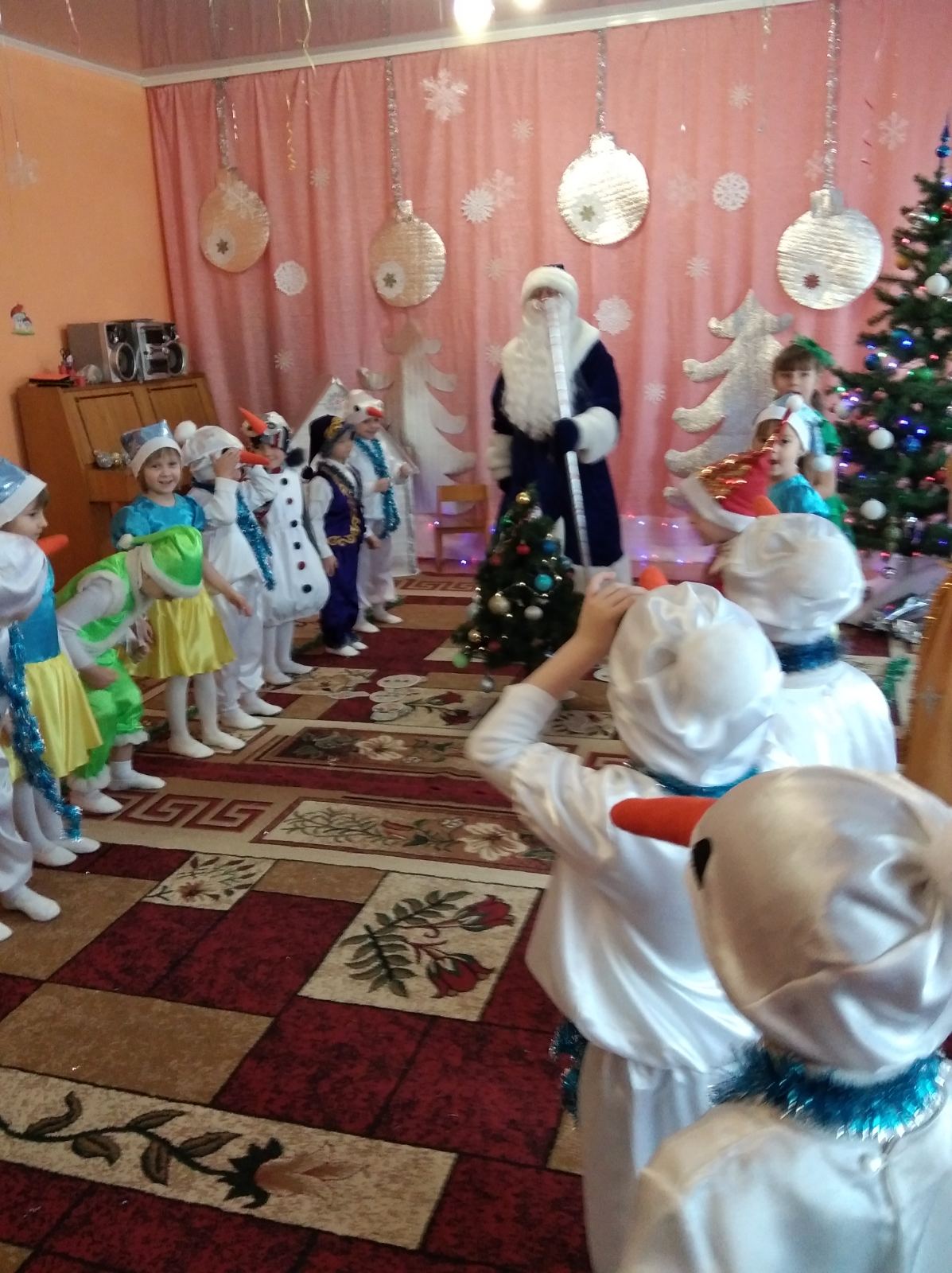 Фото без опису
