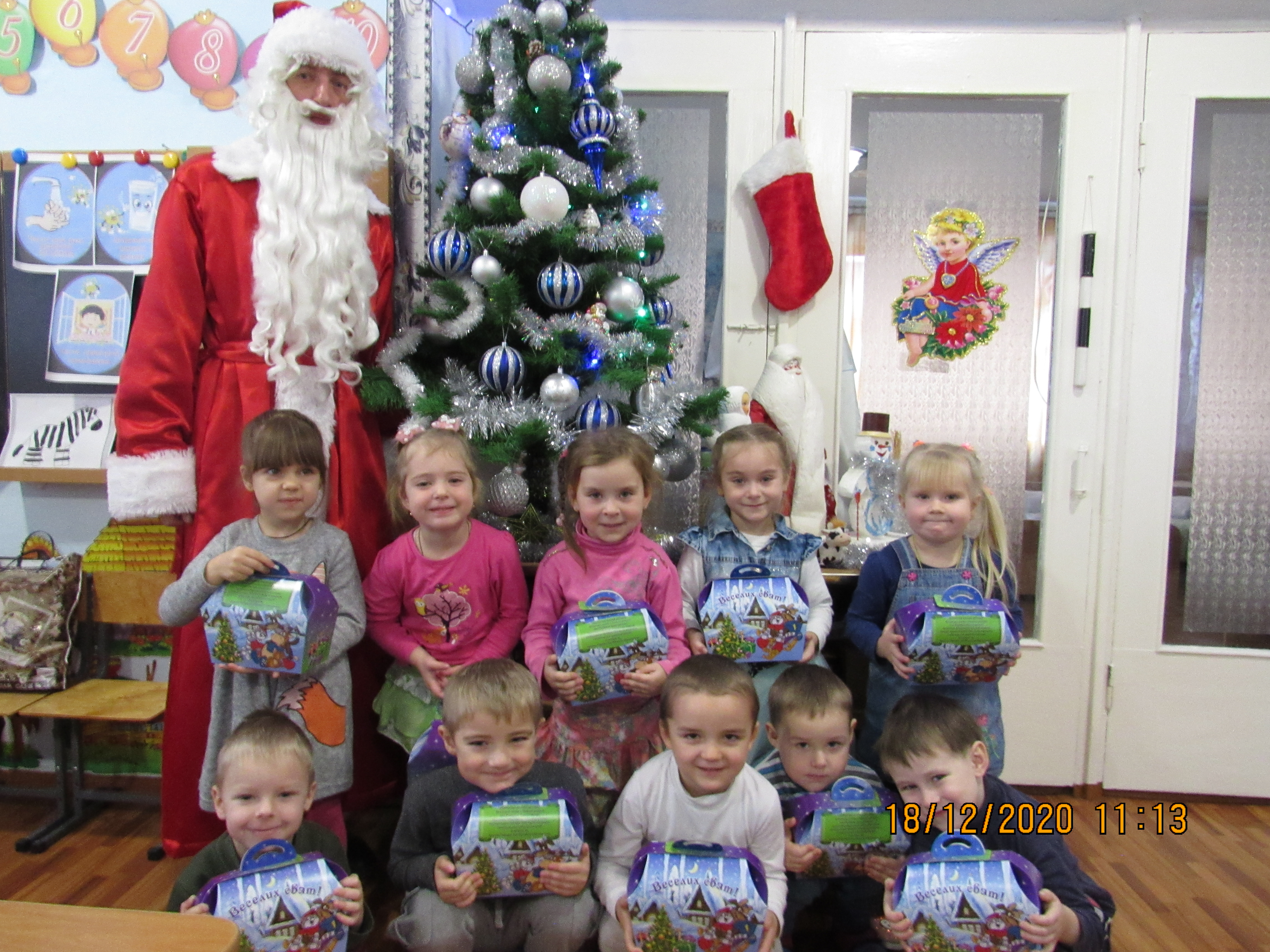 Фото без опису