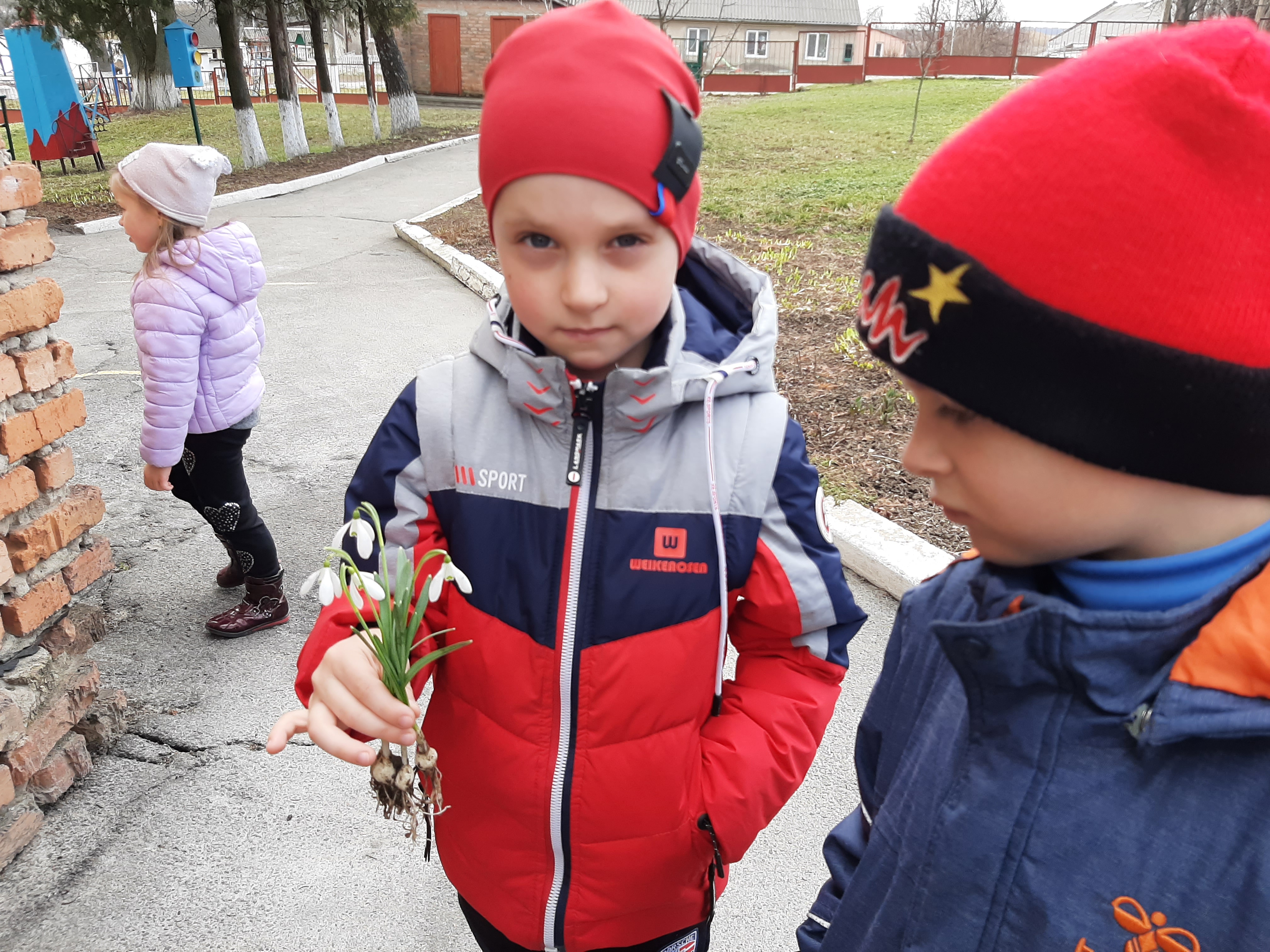 Фото без опису